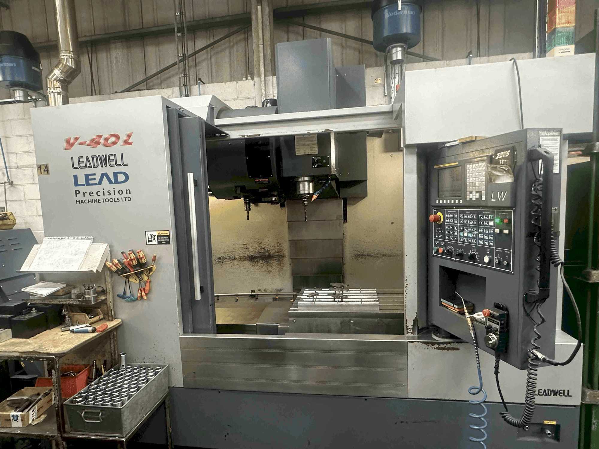 Front view of Leadwell V-40L  machine