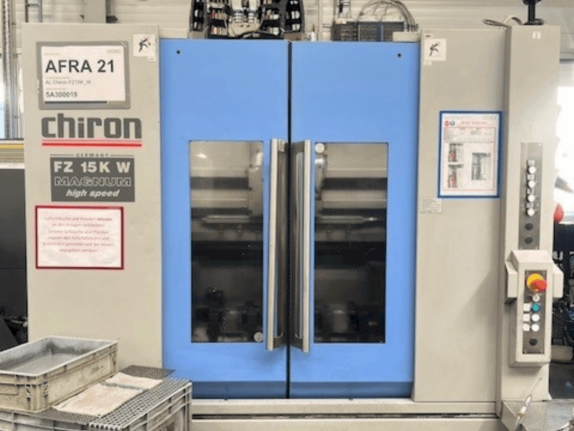 Front view of CHIRON FZ 15 KWM HS  machine