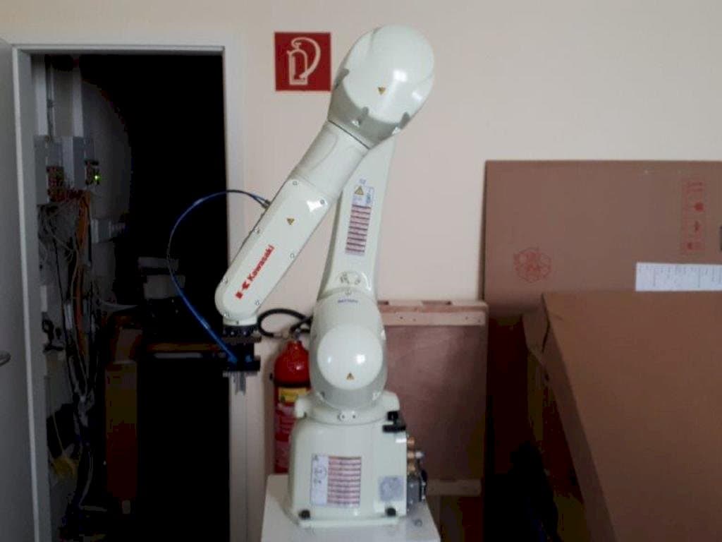 Front view of Kawasaki RS007L  machine