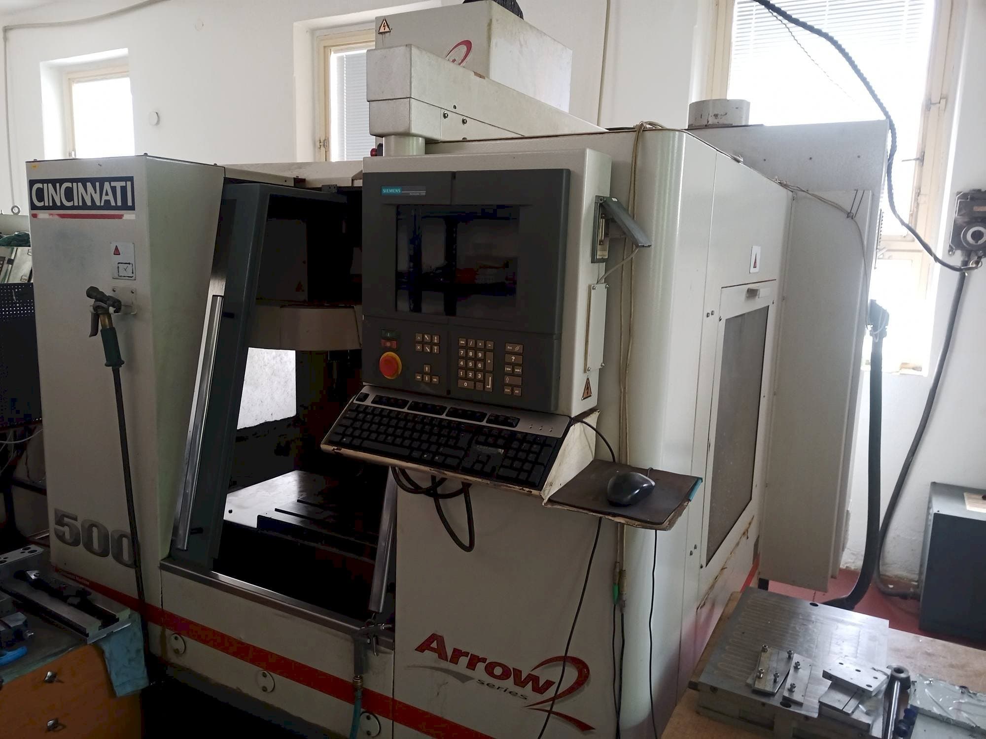 Front view of Cincinnati Arrow 2  machine