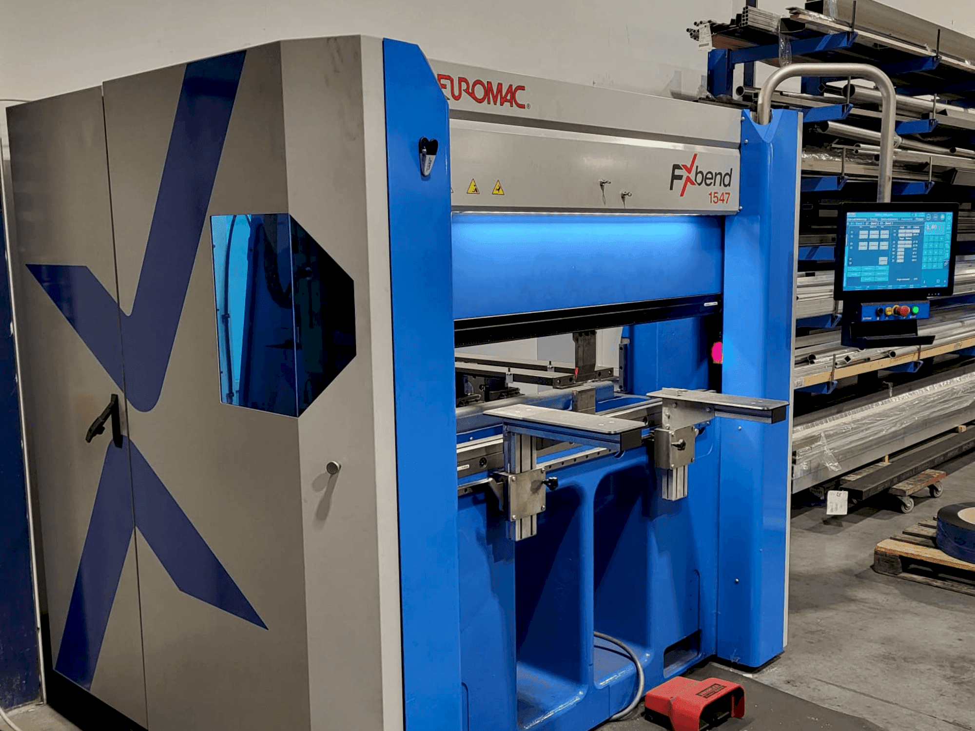 Front view of Euromac FXbend 1547  machine