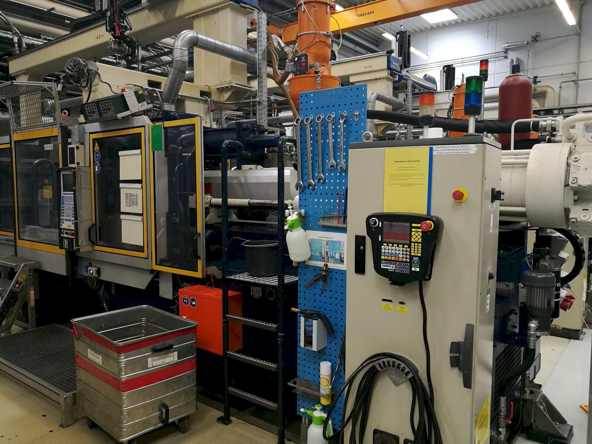 Front view of Krauss Maffei 350-2700 C2  machine