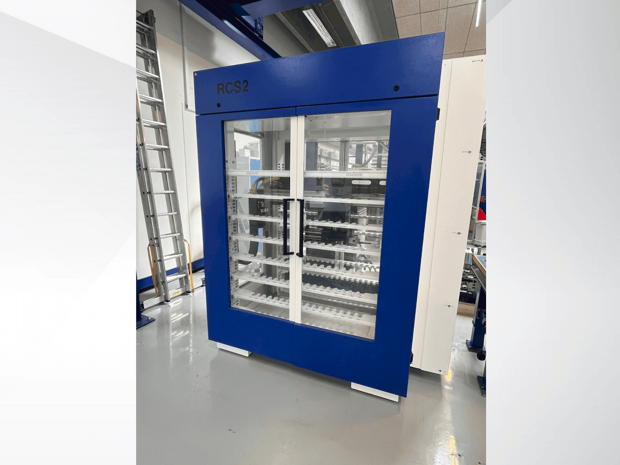 Side view of RÖDERS RCS2  machine