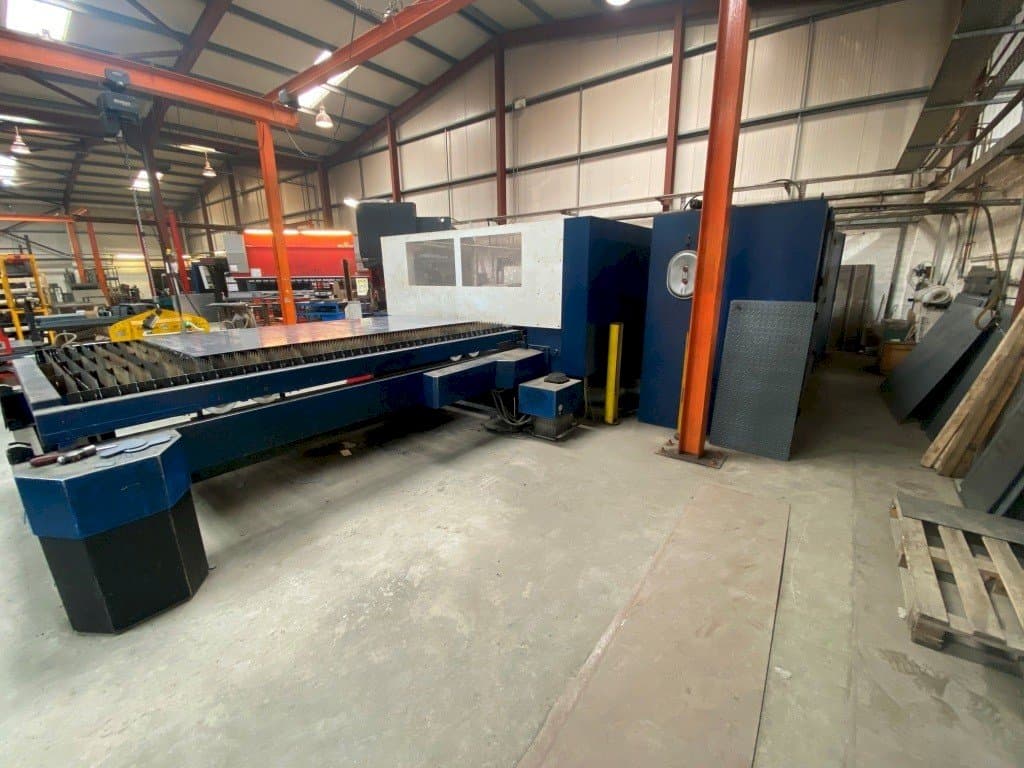 Front view of Trumpf TRUMATIC L3030  machine