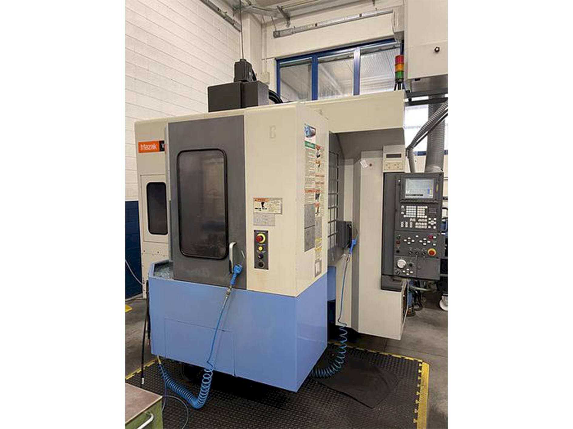 Front view of Mazak Variaxis 500-5X  machine