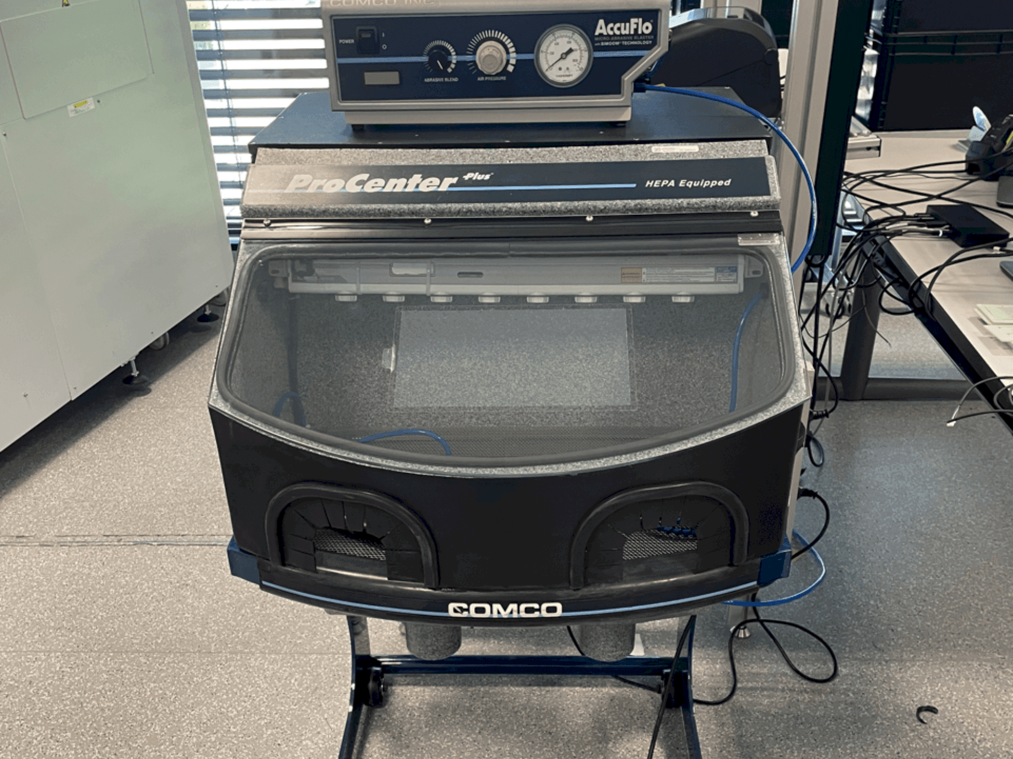 Front view of COMCO CTR201-2  machine