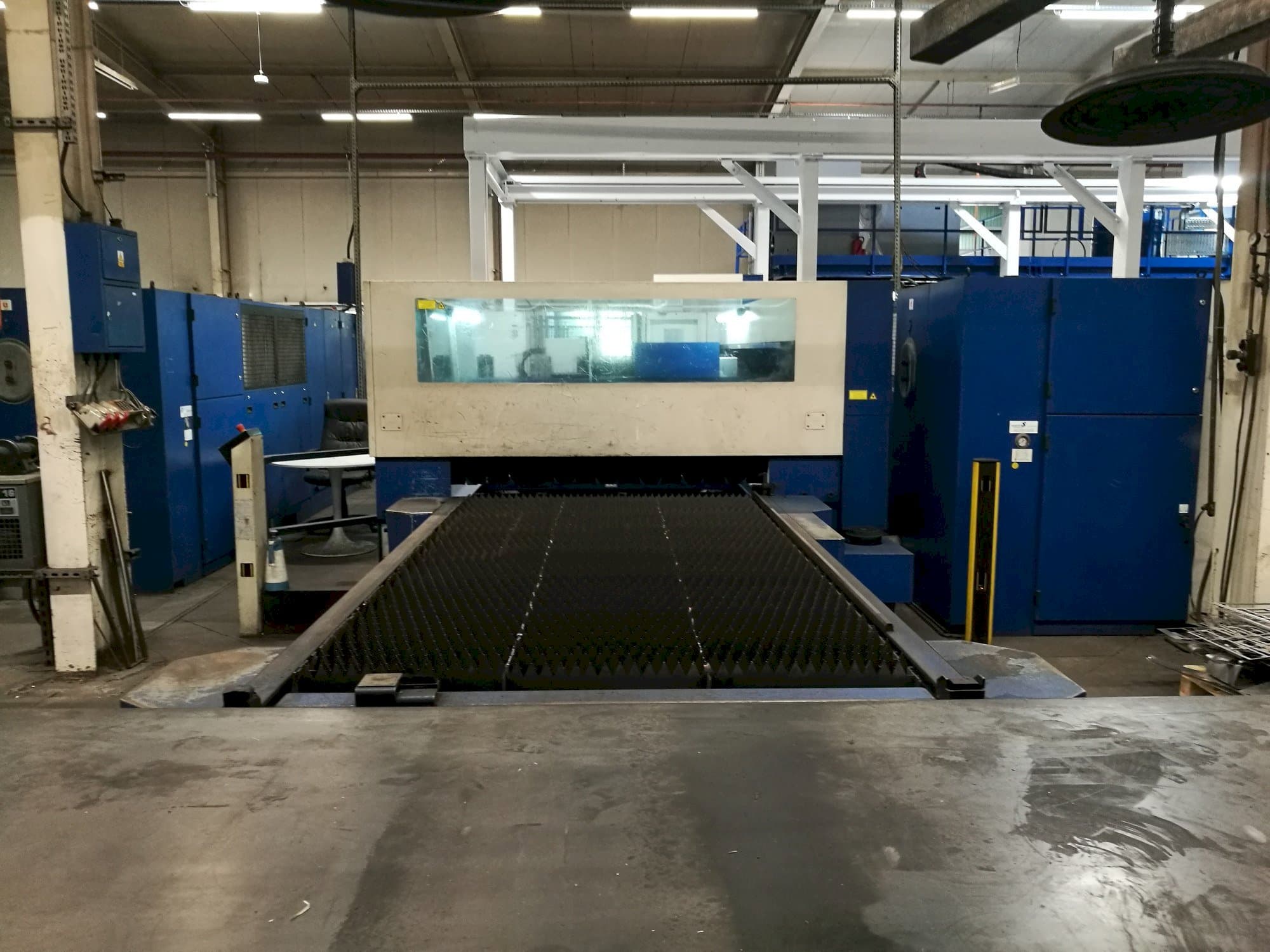 Front view of Trumpf Trumatic L3050  machine