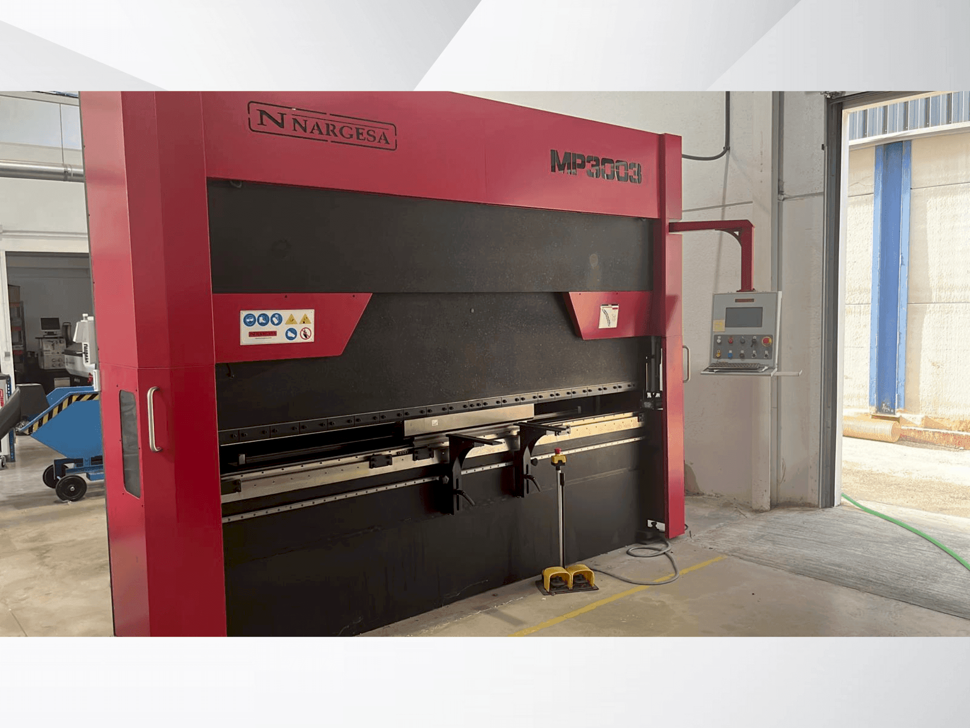 Front view of NARGESA 3003  machine