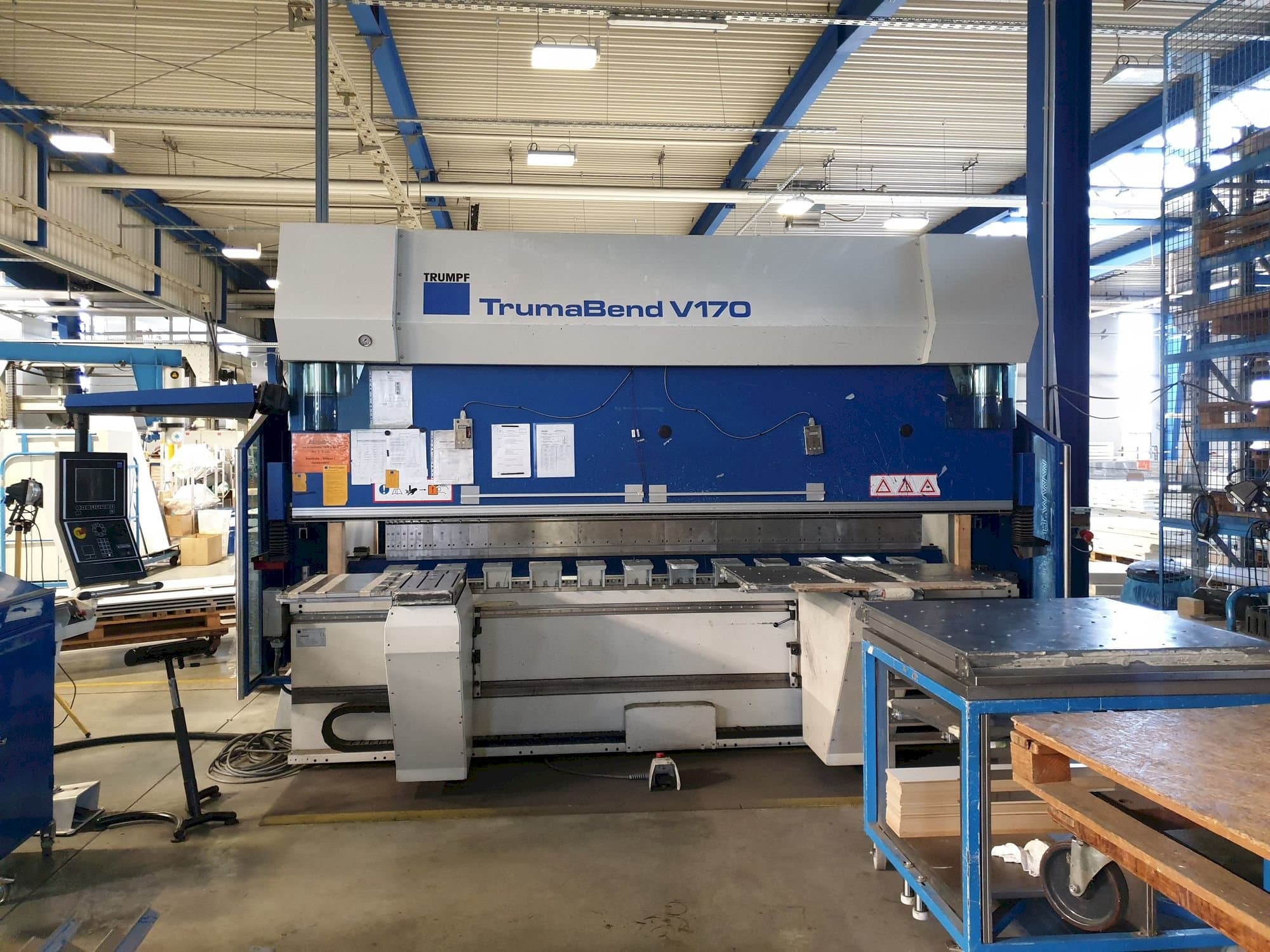 Front view of Trumpf TrumaBend V170  machine