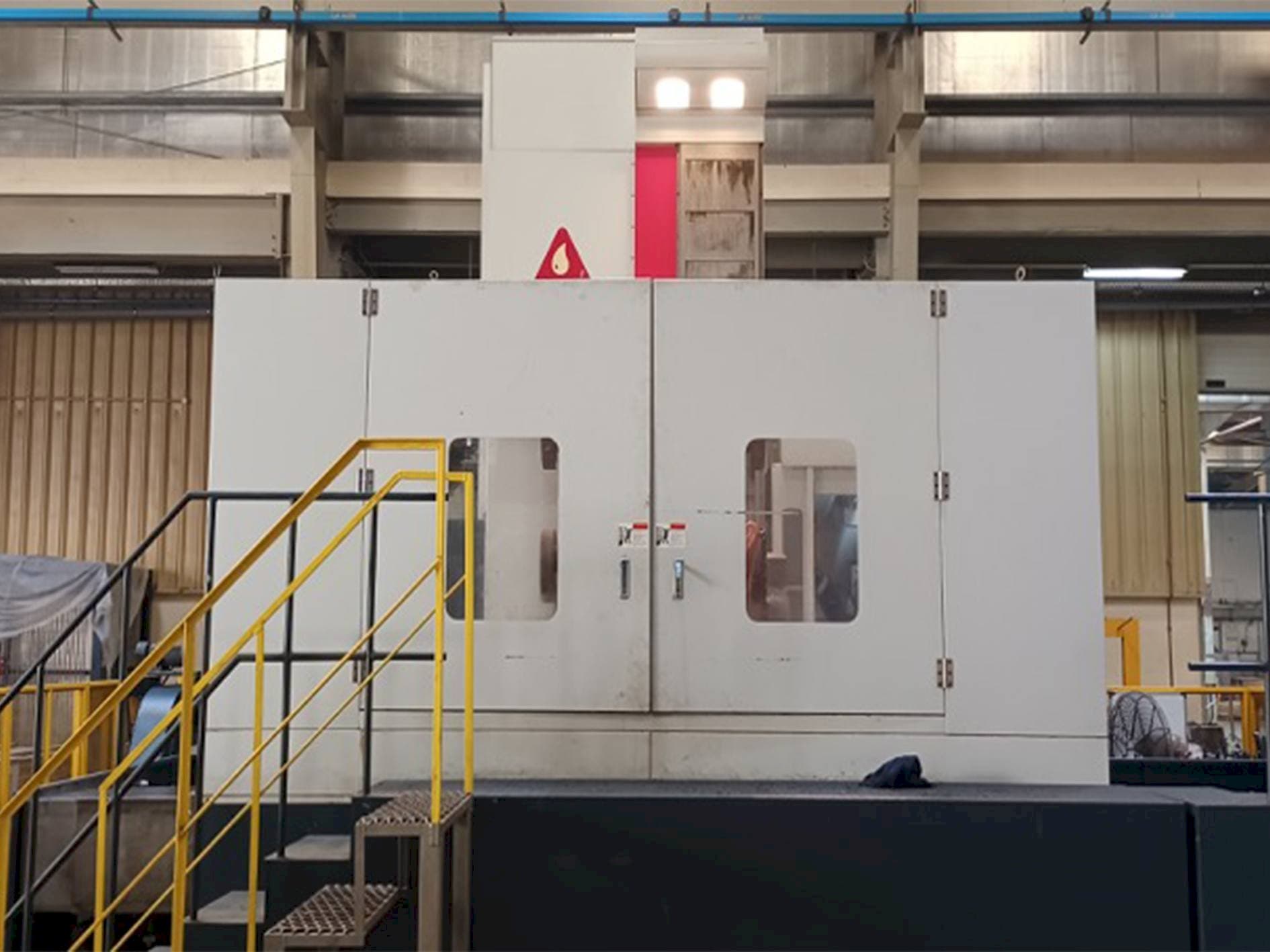 Front view of YOU JI HBM130/3022  machine