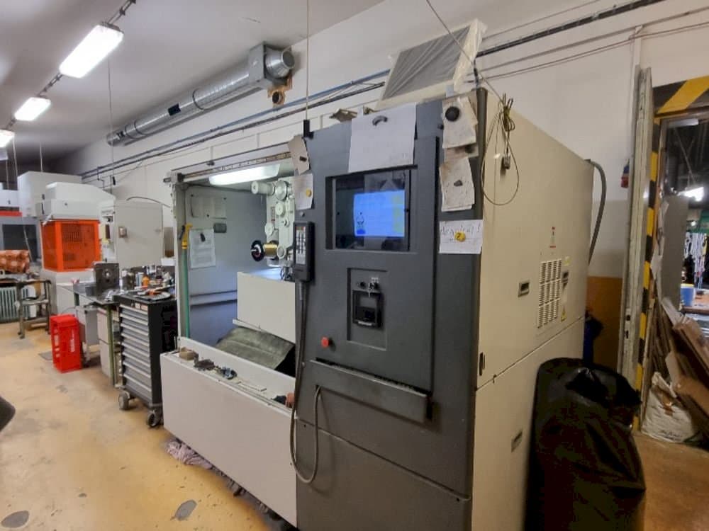 Front view of HITACHI SEIKI 254Y  machine