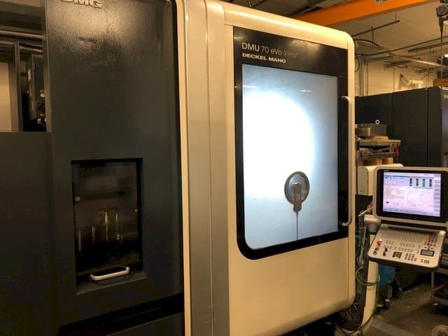 Front view of DECKEL MAHO DMU 70 eVo Linear  machine