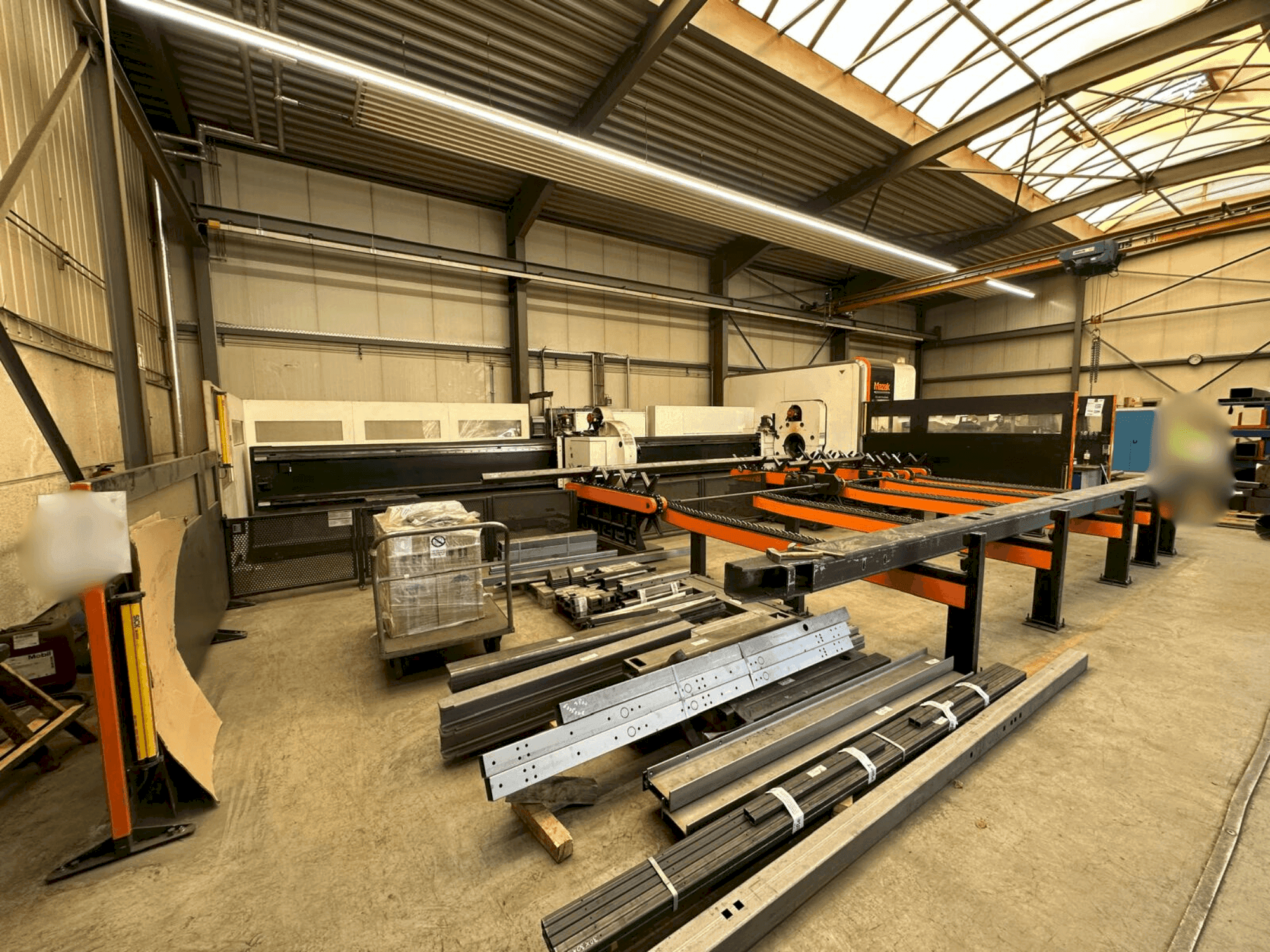 Front view of Mazak FABRI GEAR 400 II  machine