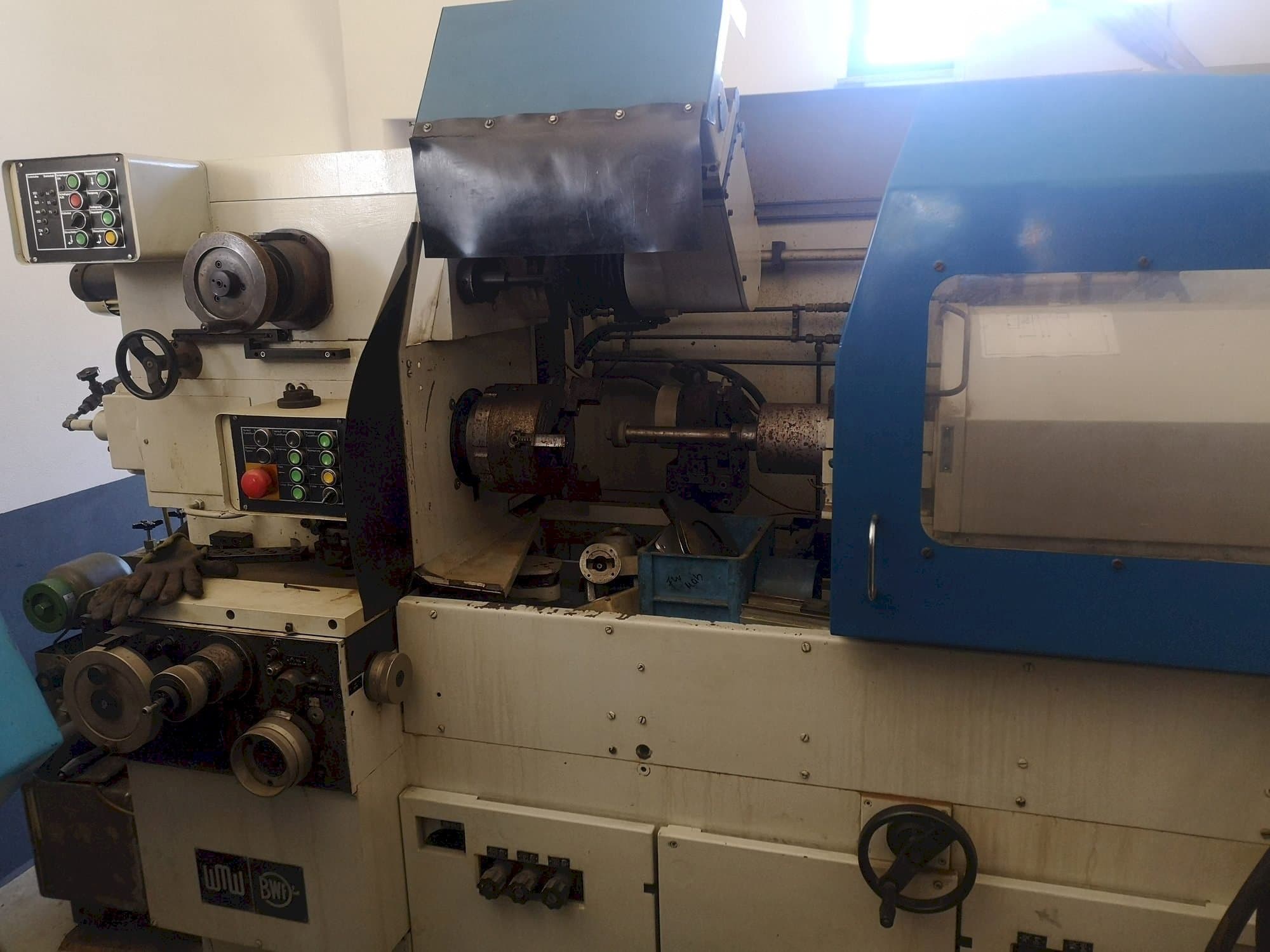 Front view of WMW SI4  machine