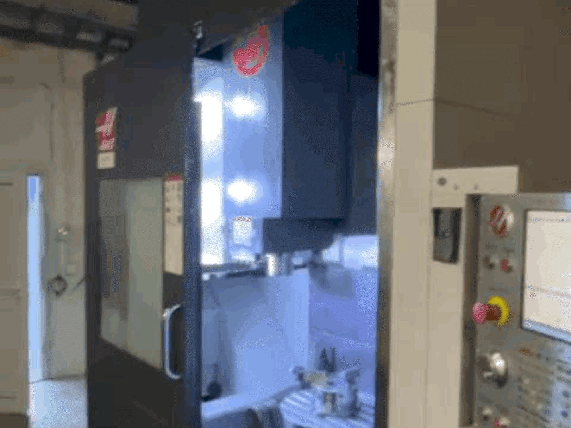 Front view of HAAS UMC-750  machine