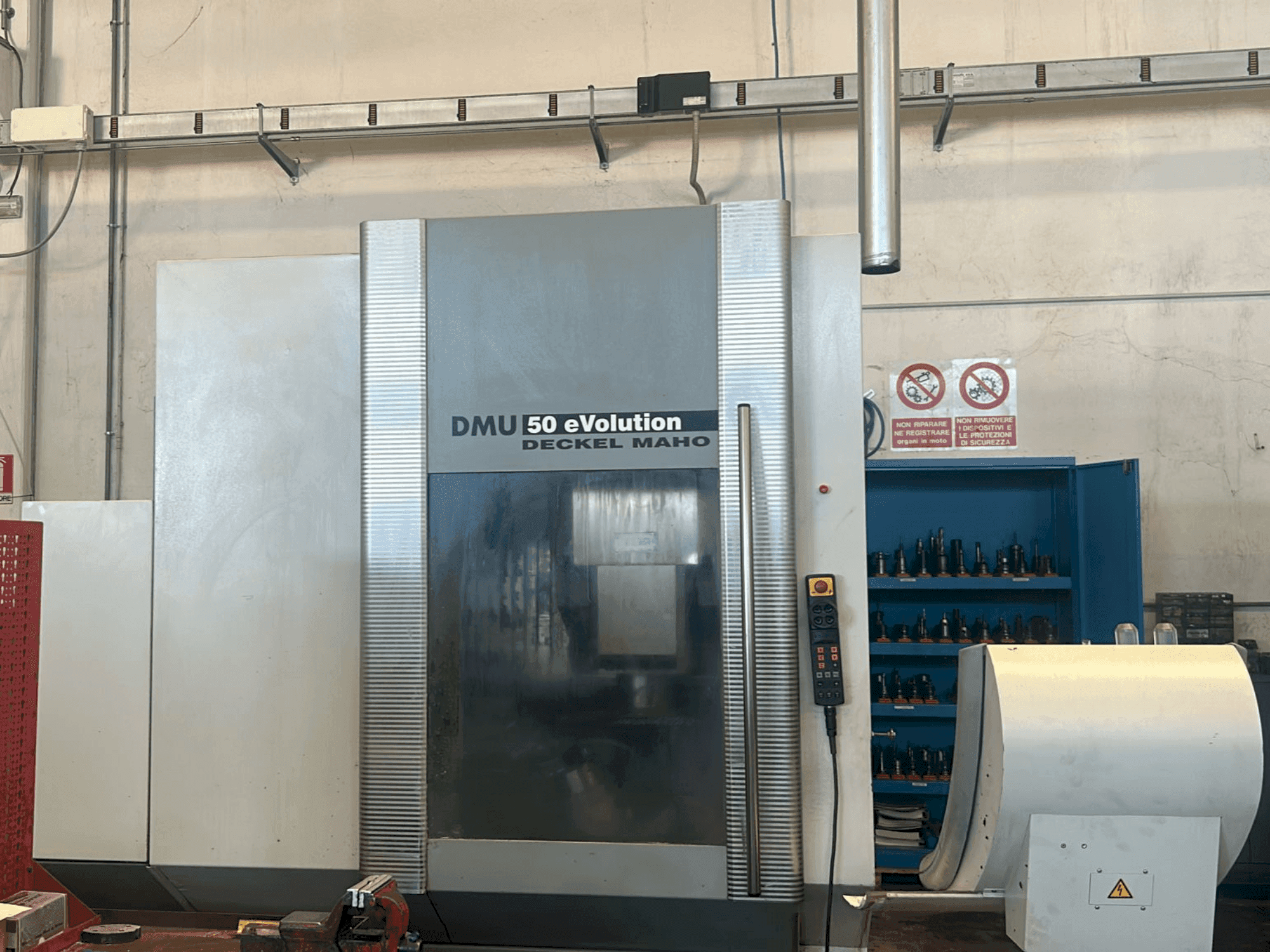 Front view of DECKEL MAHO DMU 50 Evolution  machine