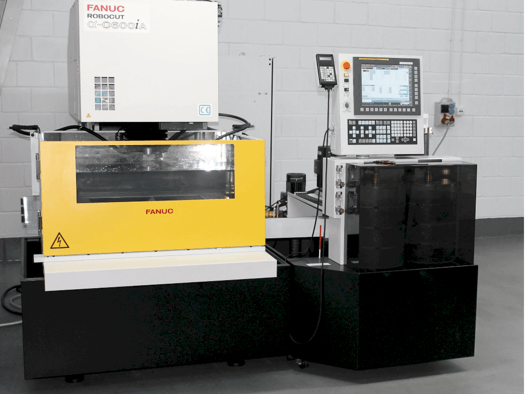 Front view of FANUC RoboCut Alfa C600iA  machine