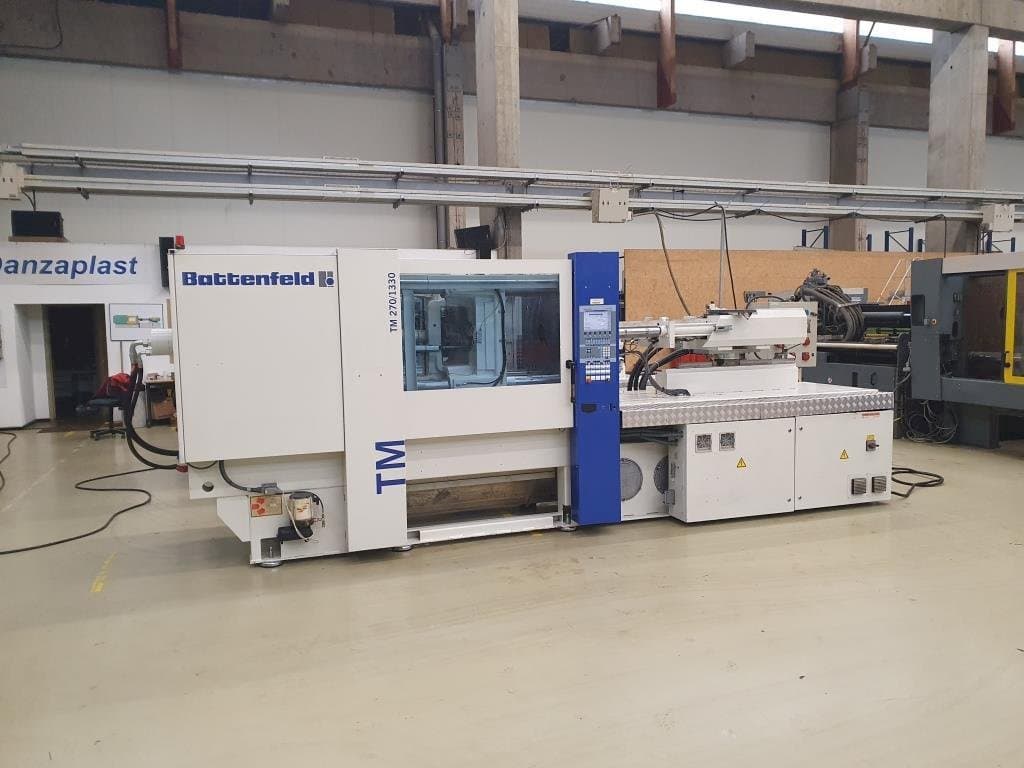 Front view of Battenfeld TM 2700 / 1330 B4  machine