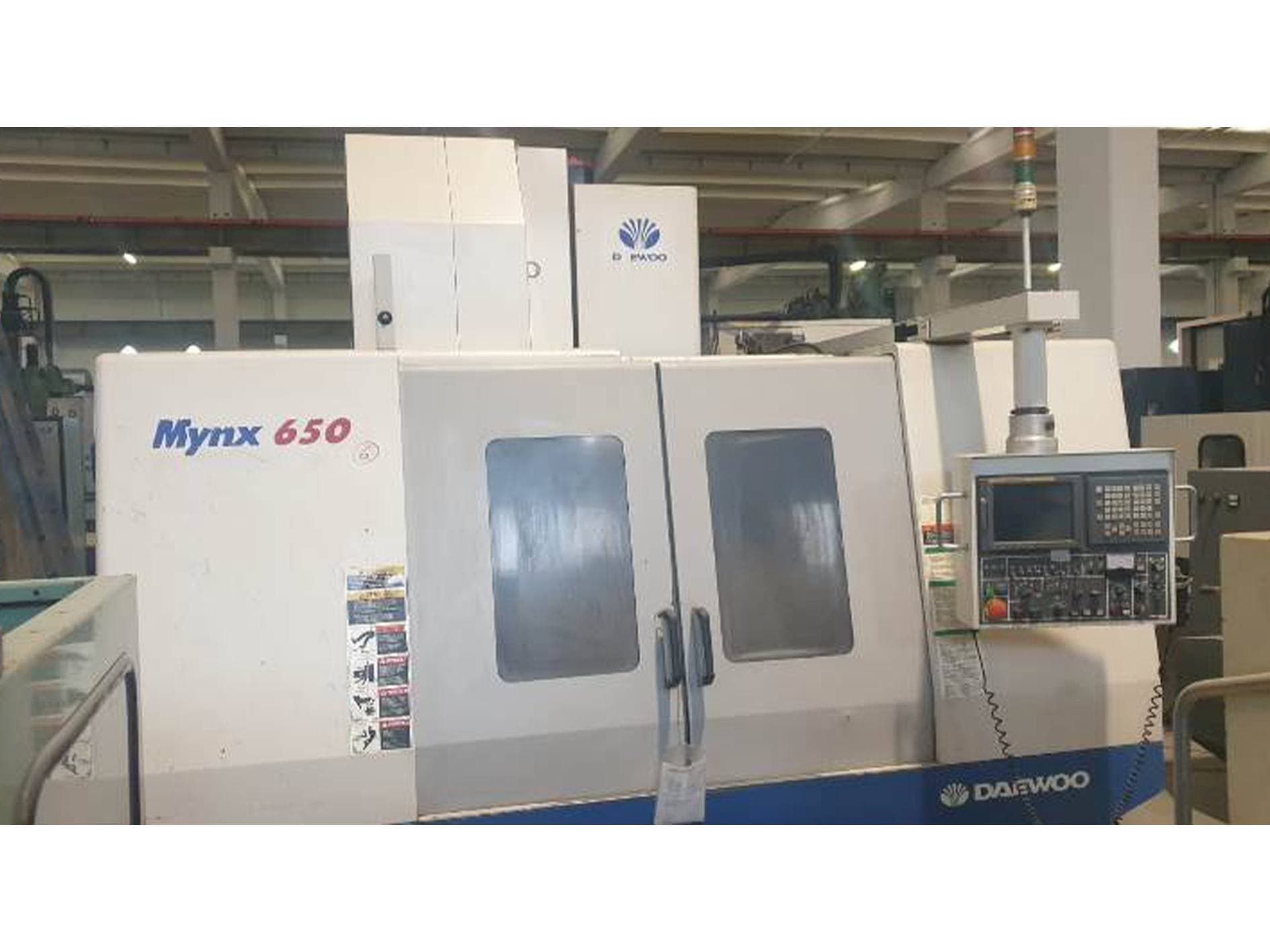 Front view of DAEWOO MYNX 650  machine
