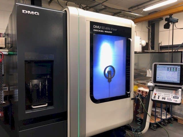 Front view of DECKEL MAHO DMU 50 eVo Linear  machine