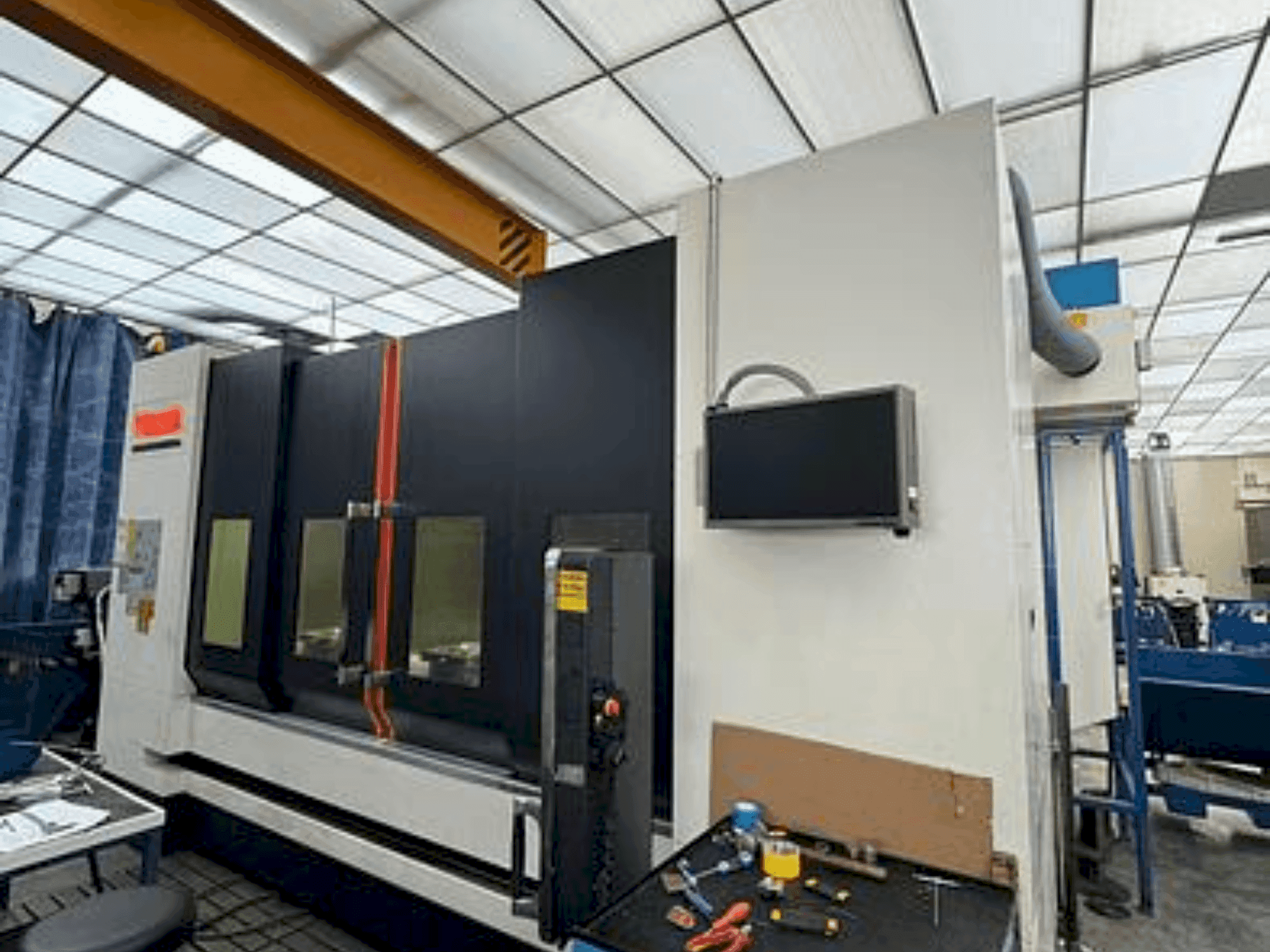 Front view of Mazak VTC 800/30 SR  machine