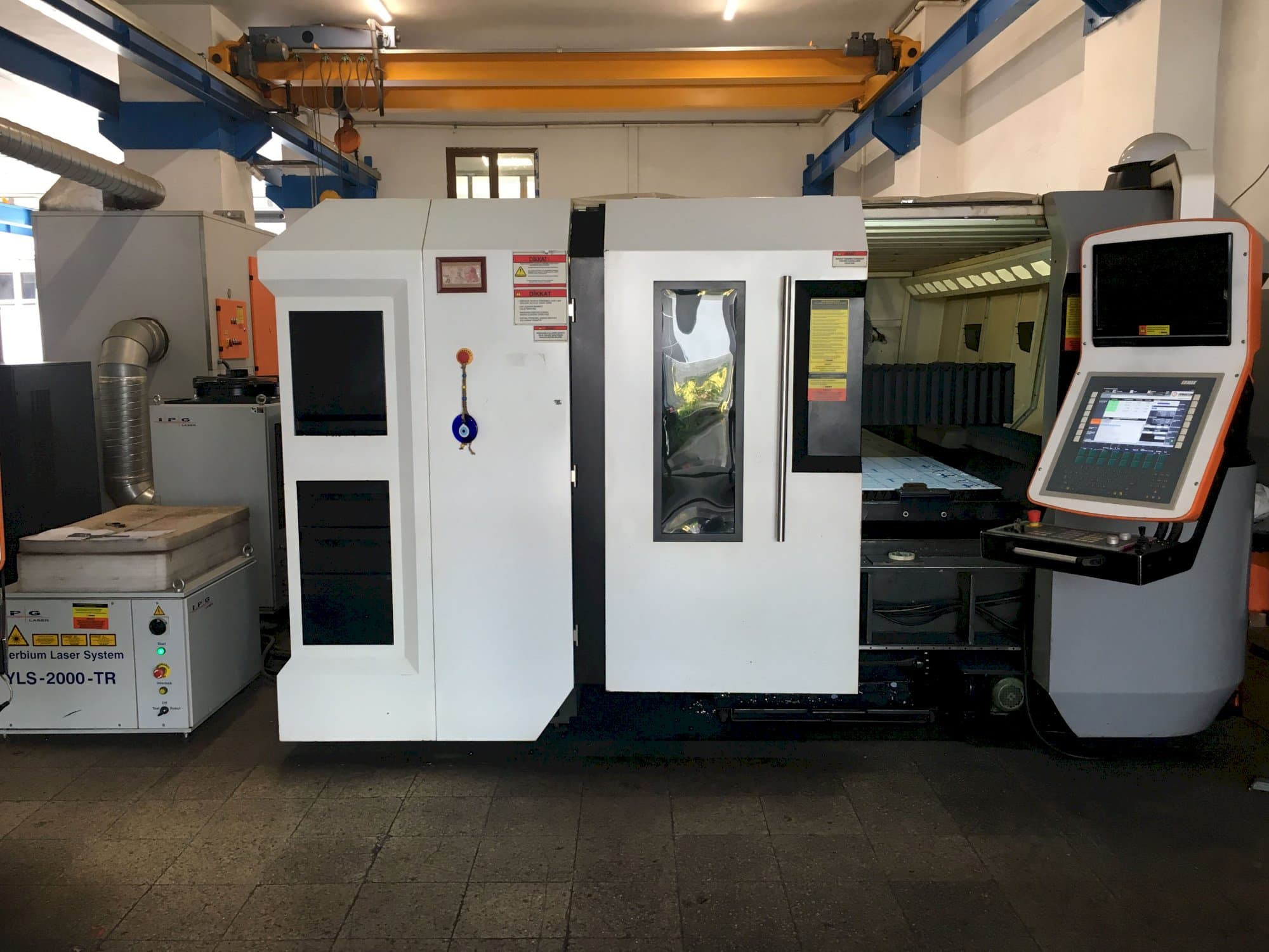 Front view of ERMAKSAN FIBERMAK Momentum Gen-3 Machine