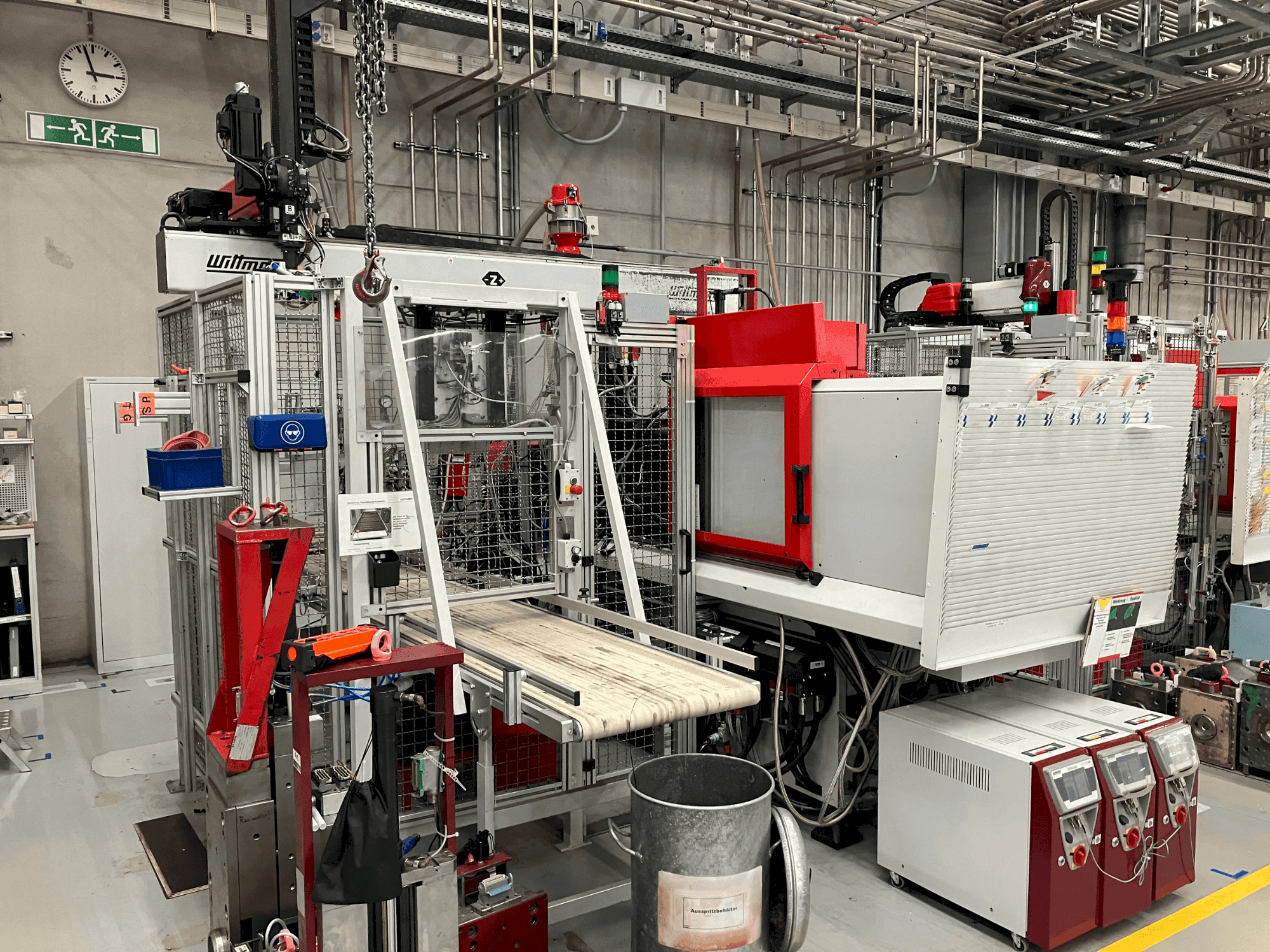 Front view of Arburg Allrounder 420 S 800-350  machine