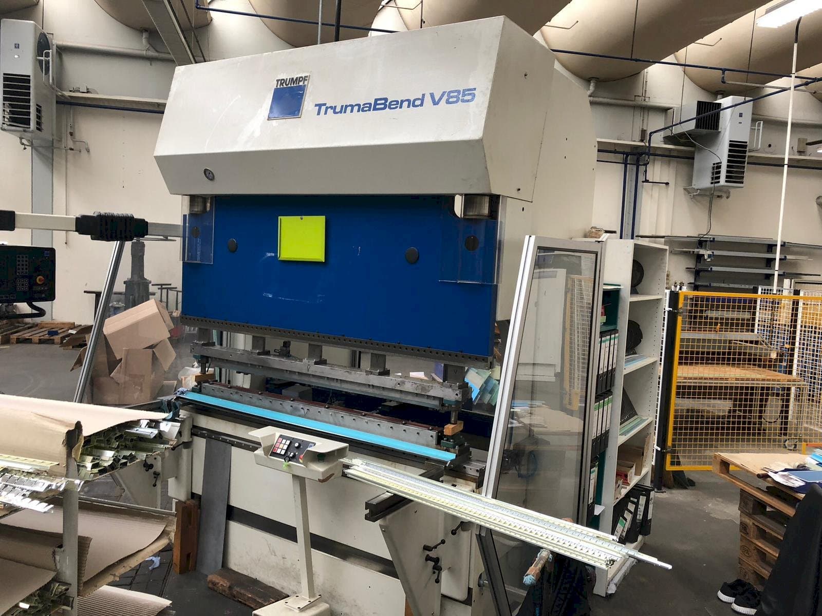 Front view of Trumpf TrumaBend V85  machine