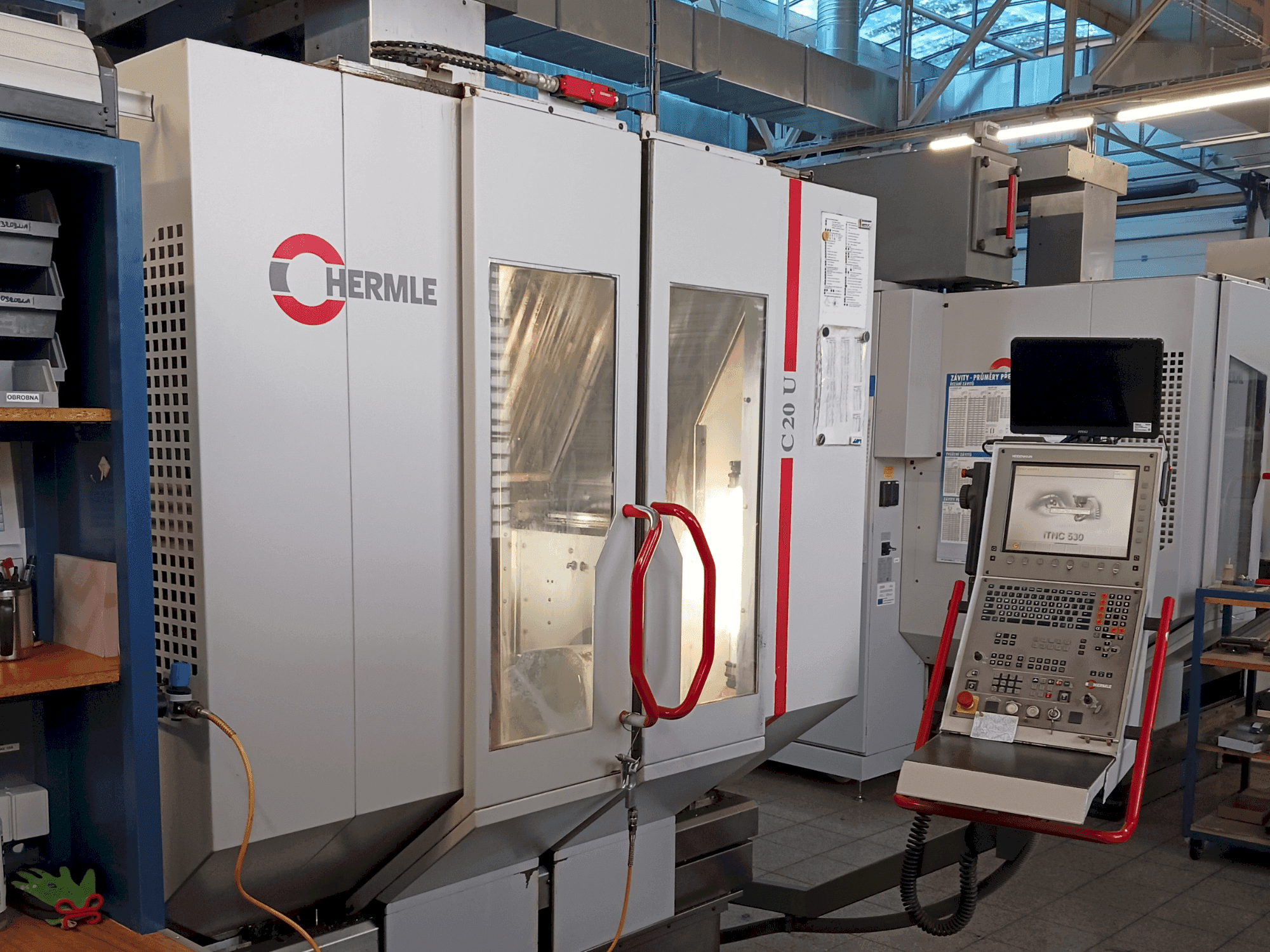 Front view of HERMLE C20U  machine