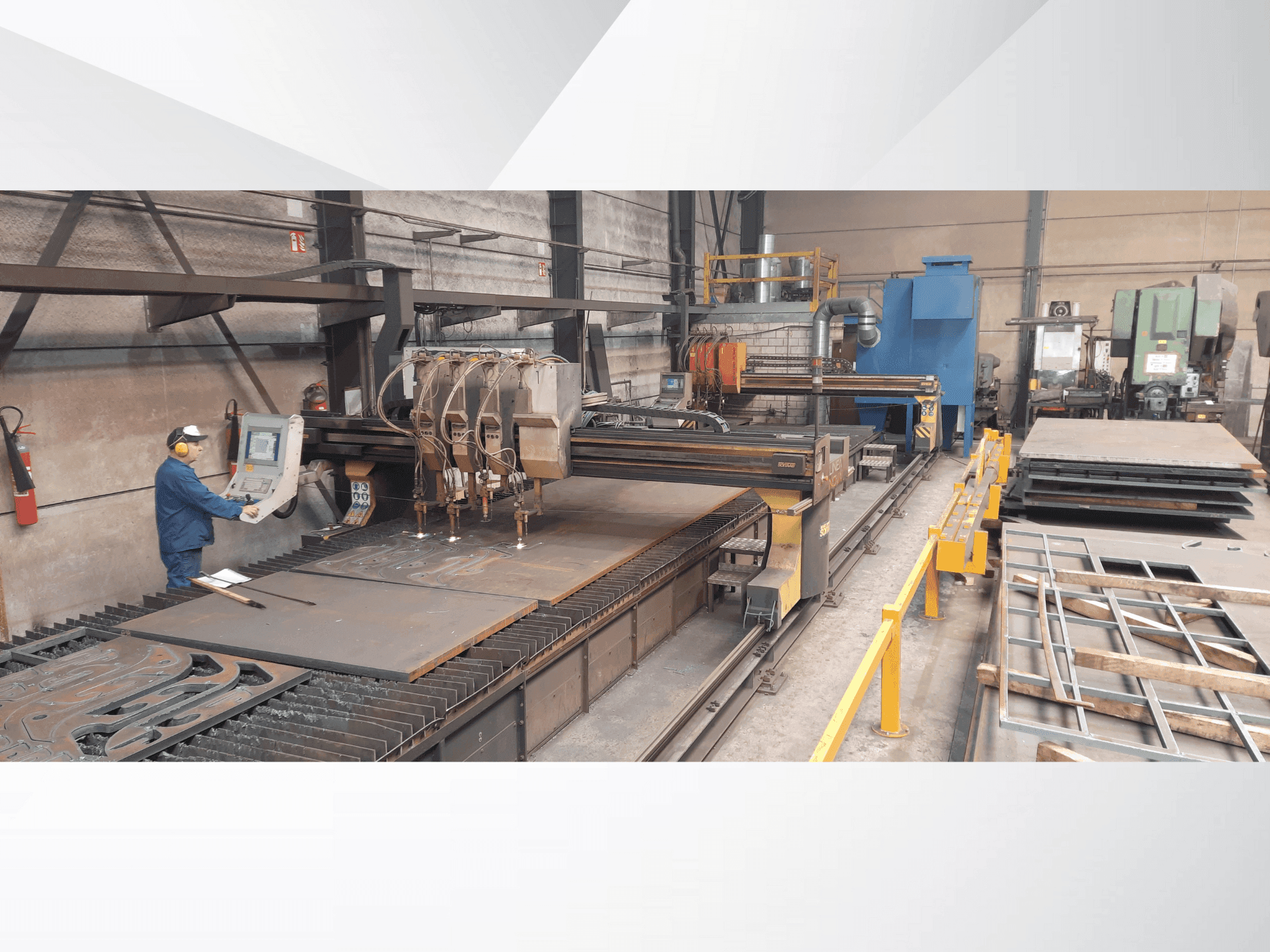 Front view of SOITAAB Lineatech-Nova 40  machine