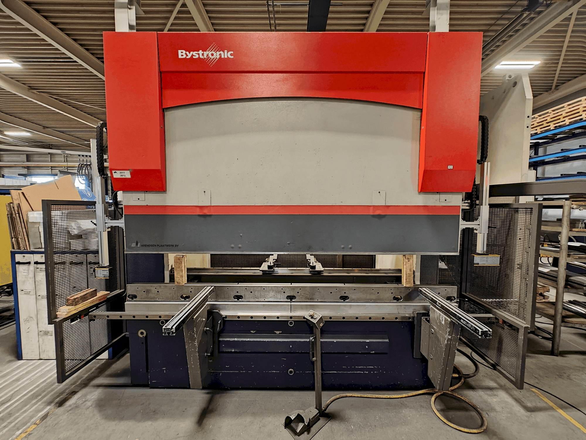 Front view of Bystronic PR 100x3100  machine