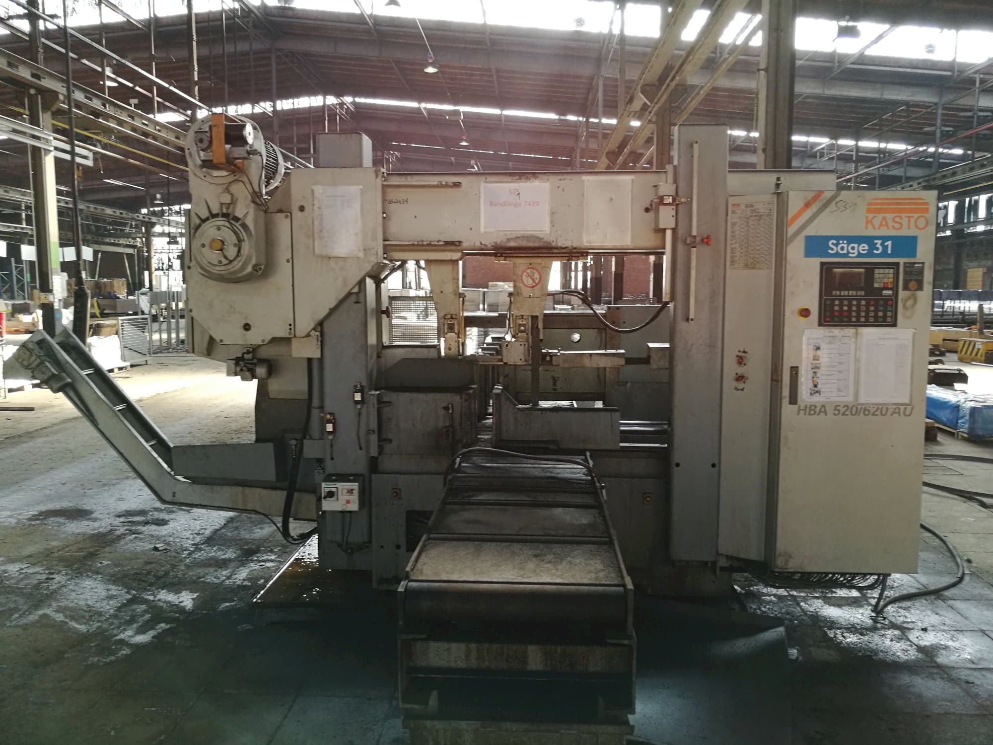 Front view of KASTO HBA 520/620 AU Machine