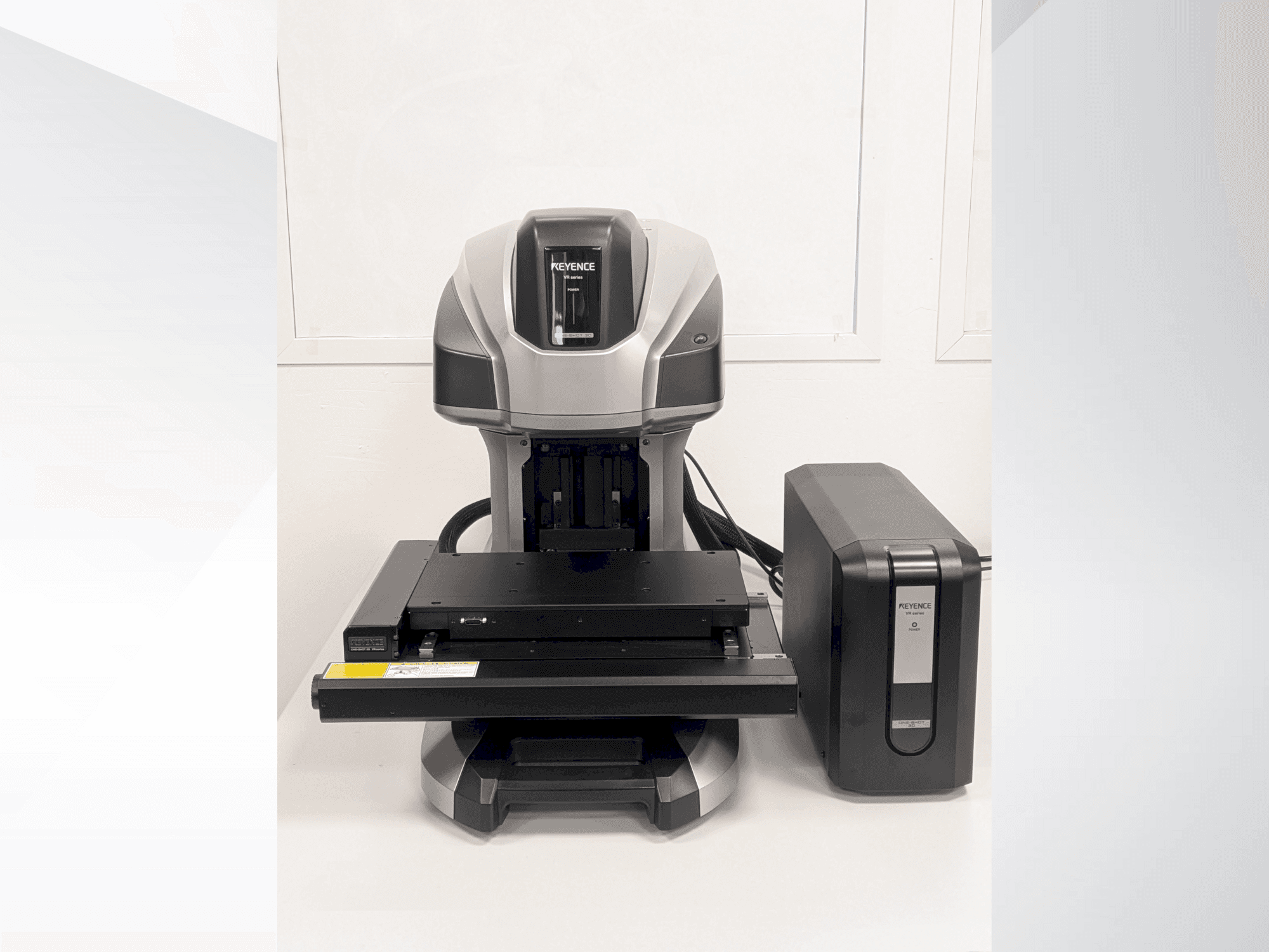 Front view of KEYENCE VR-6200  machine