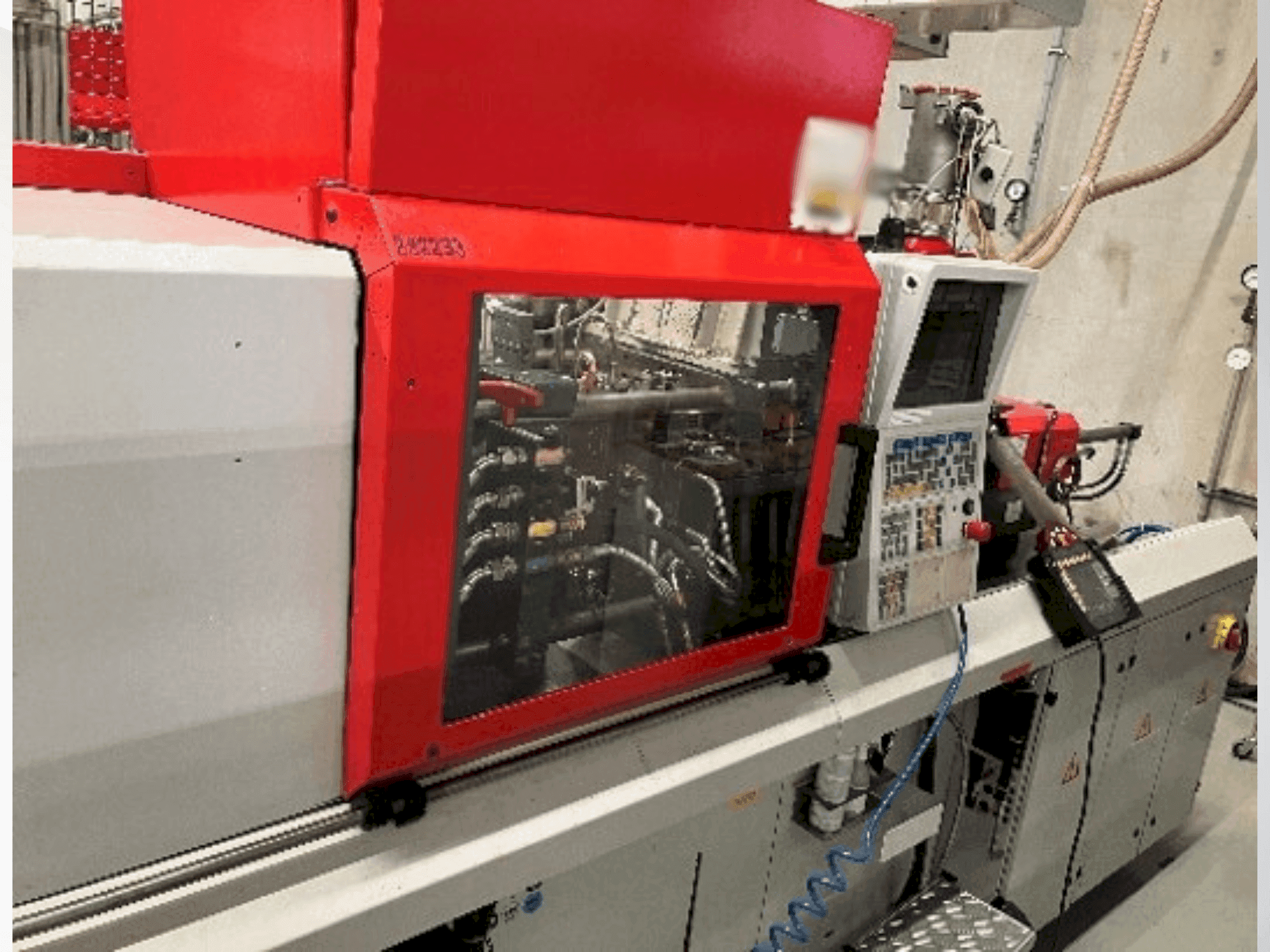 Front view of Arburg Allrounder 320 U 500-150  machine