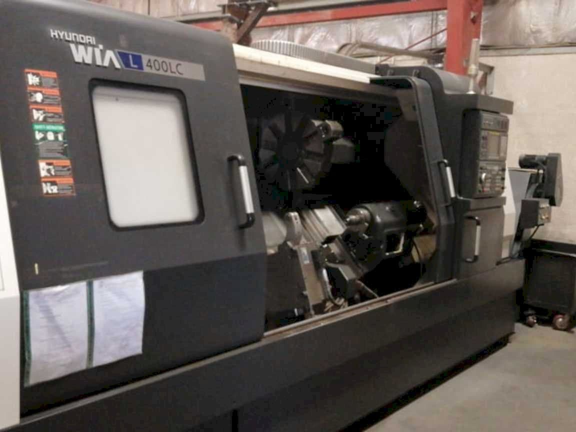 Front view of Hyundai Wia L400LC  machine