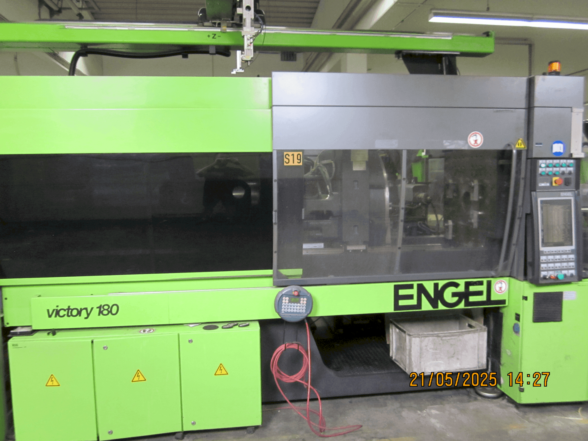 Front view of Engel VC 330H/200el/180 Combi  machine