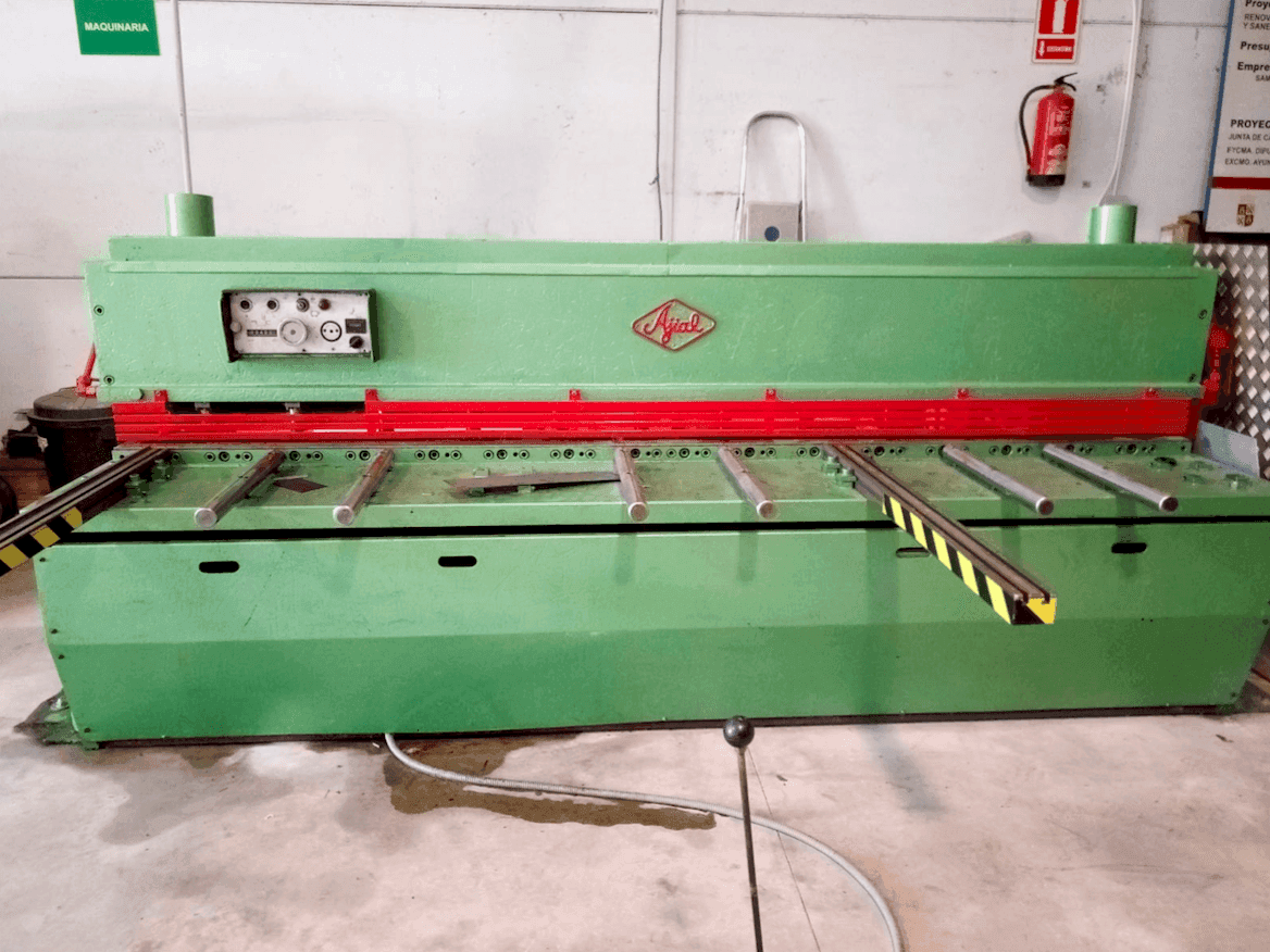 Front view of Ajial 630 CA  machine