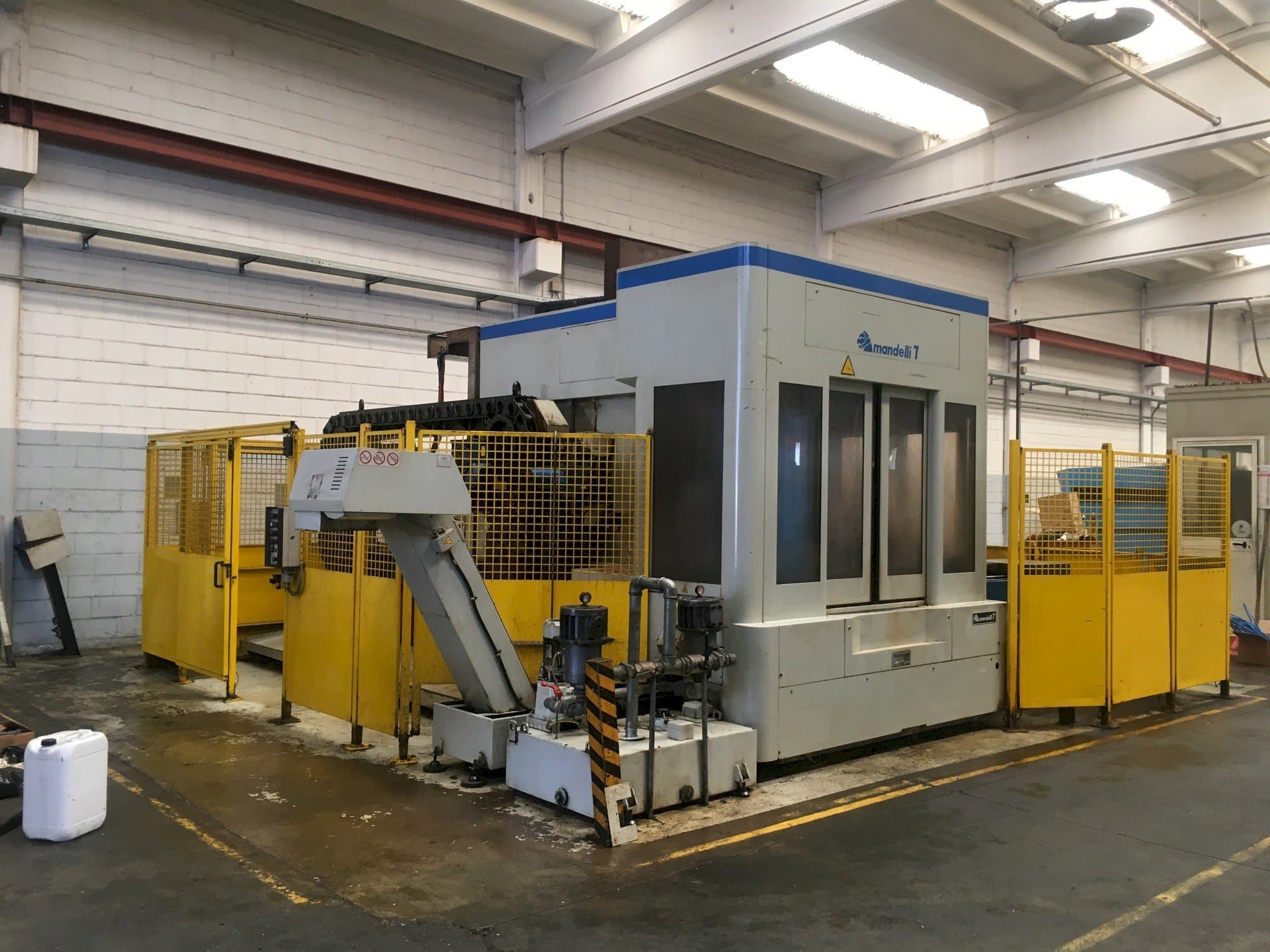 Front view of Mandelli Type 7  machine