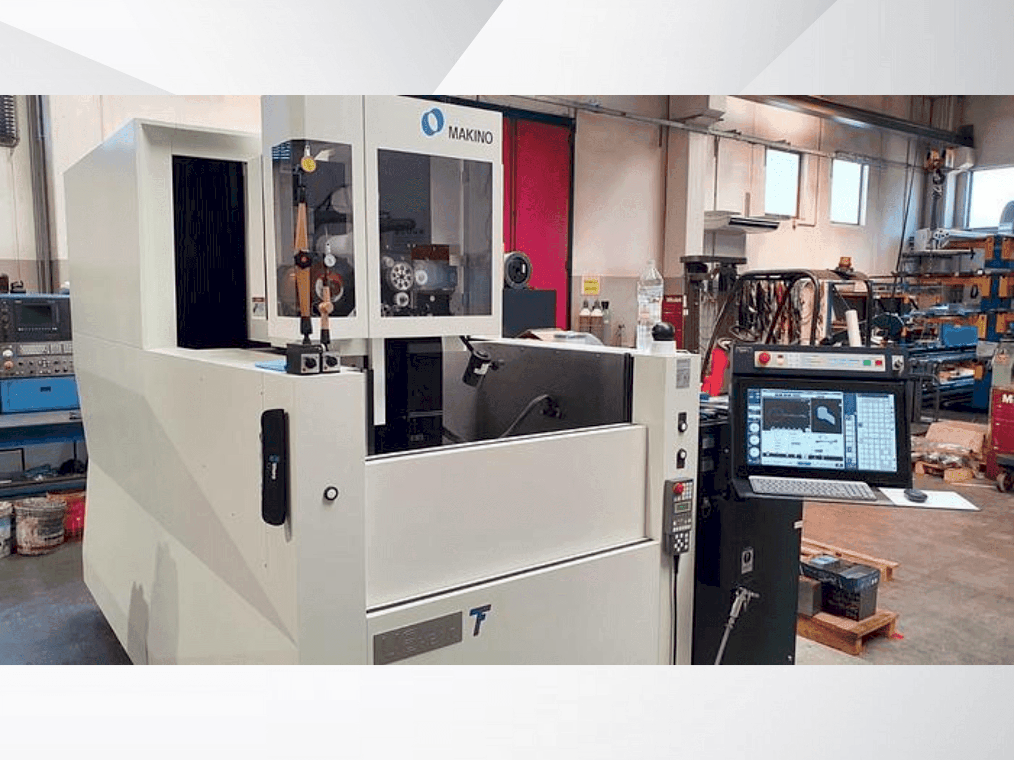 Front view of Makino U6 HEAT  machine