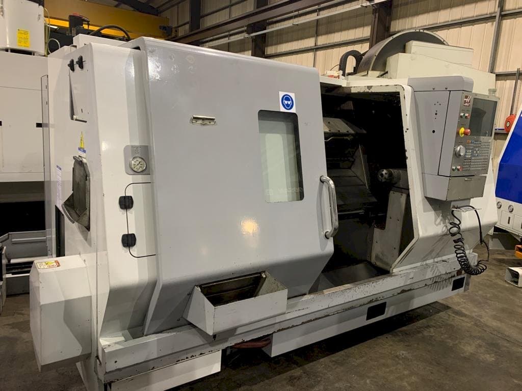 Front view of HAAS SL-30 THE  machine