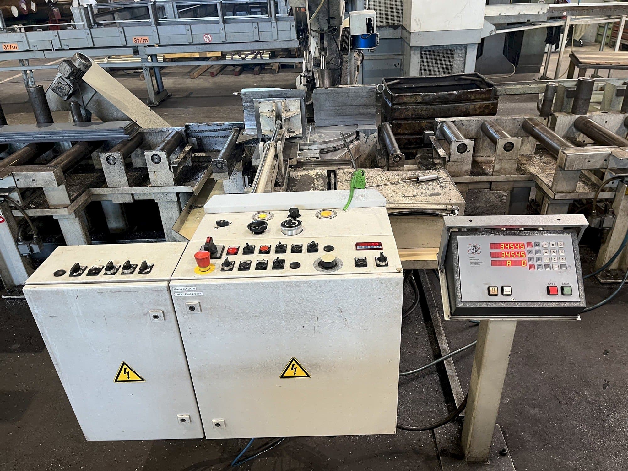 Front view of KASTO cut DU 4  machine