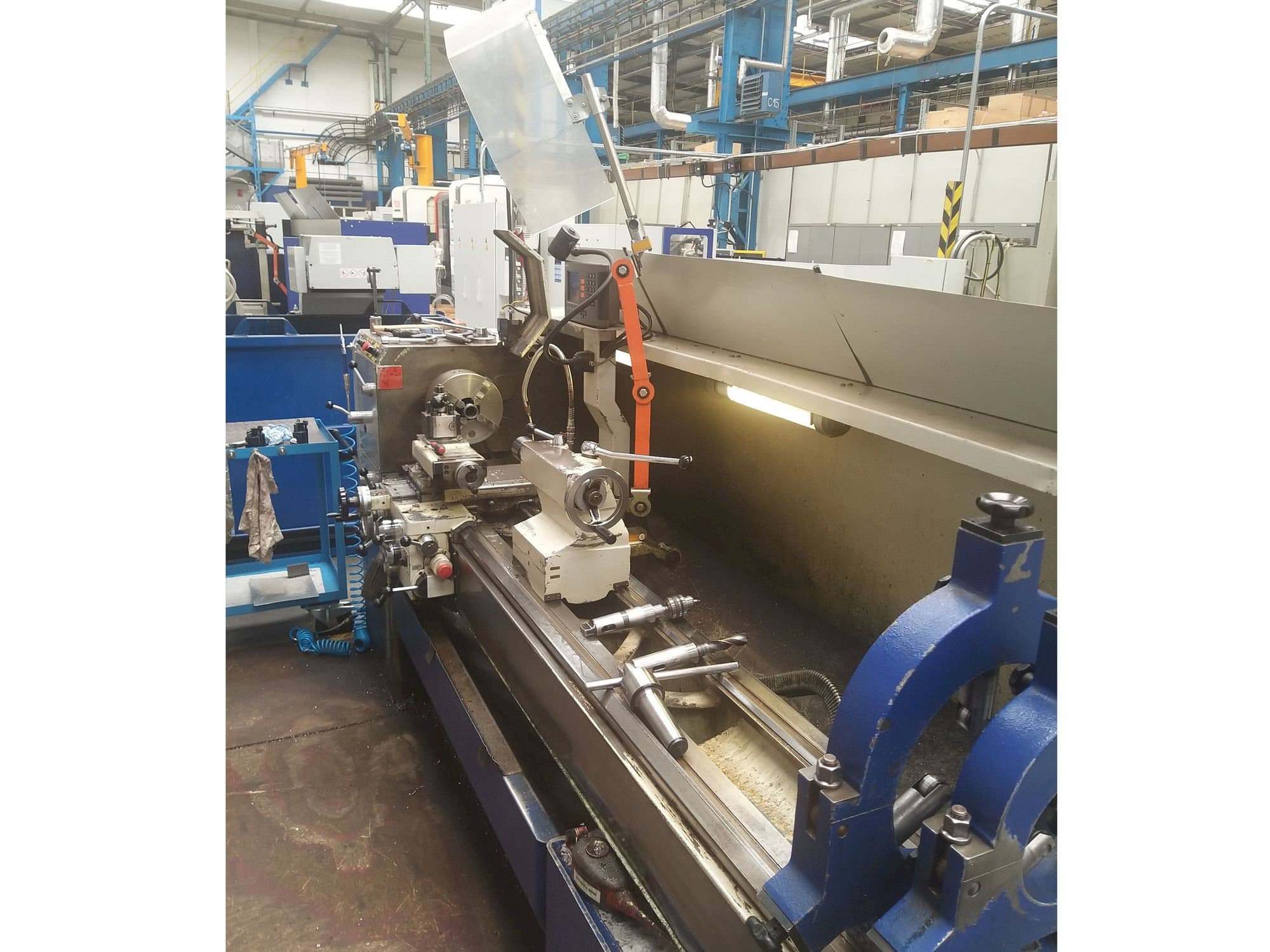 Right side view of Weiler DA 260 AC  machine