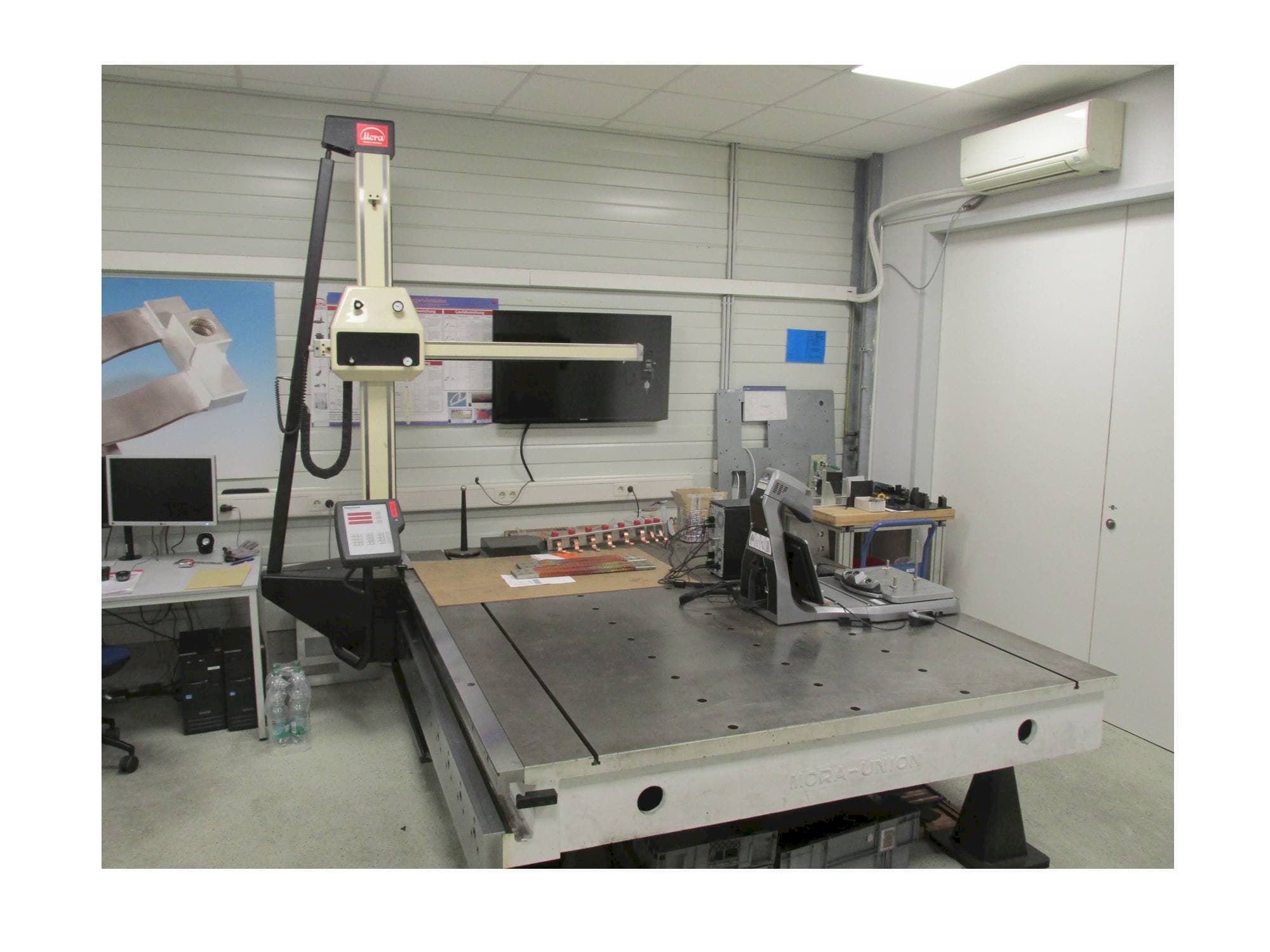 Front view of Mora Console Version Assistant  machine