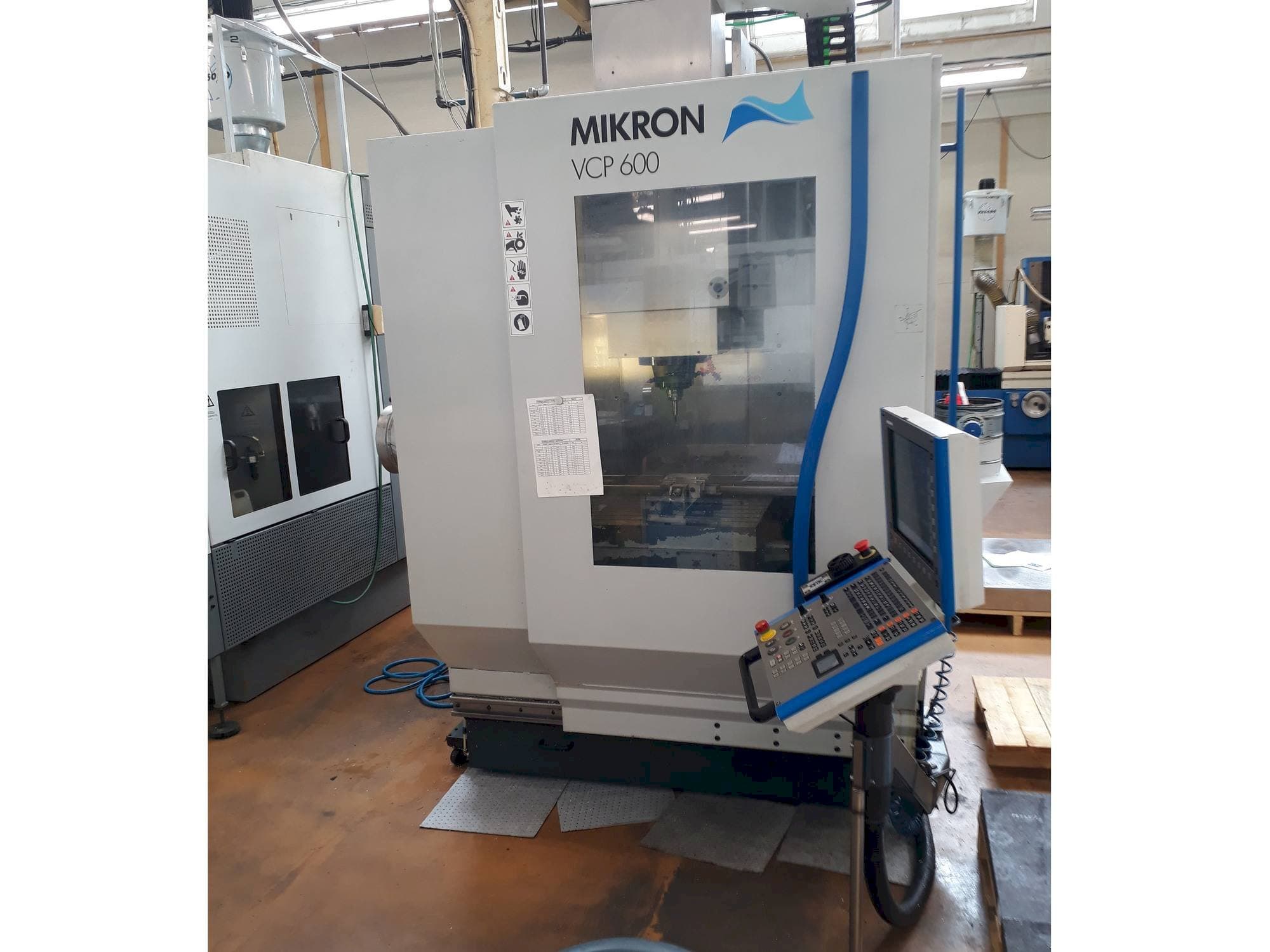 Front view of MIKRON VCP 600  machine