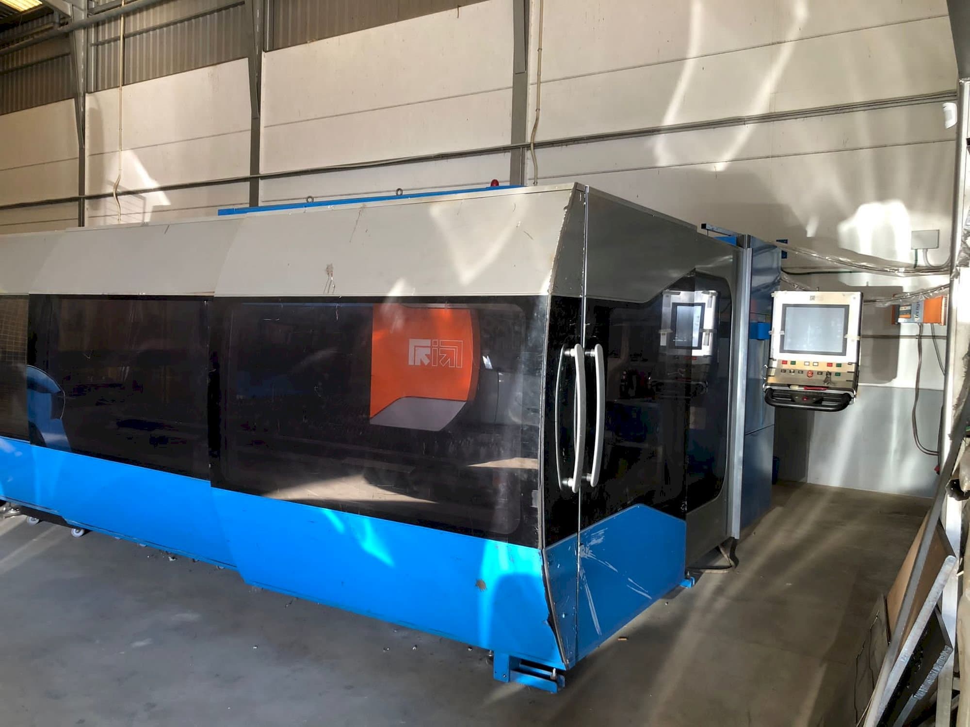 Front view of Prima Power Zaphiro  machine