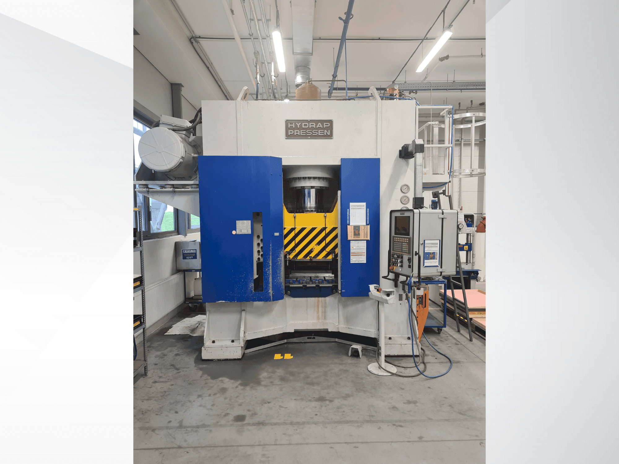 Front view of HYDRAP HPDB 400  machine