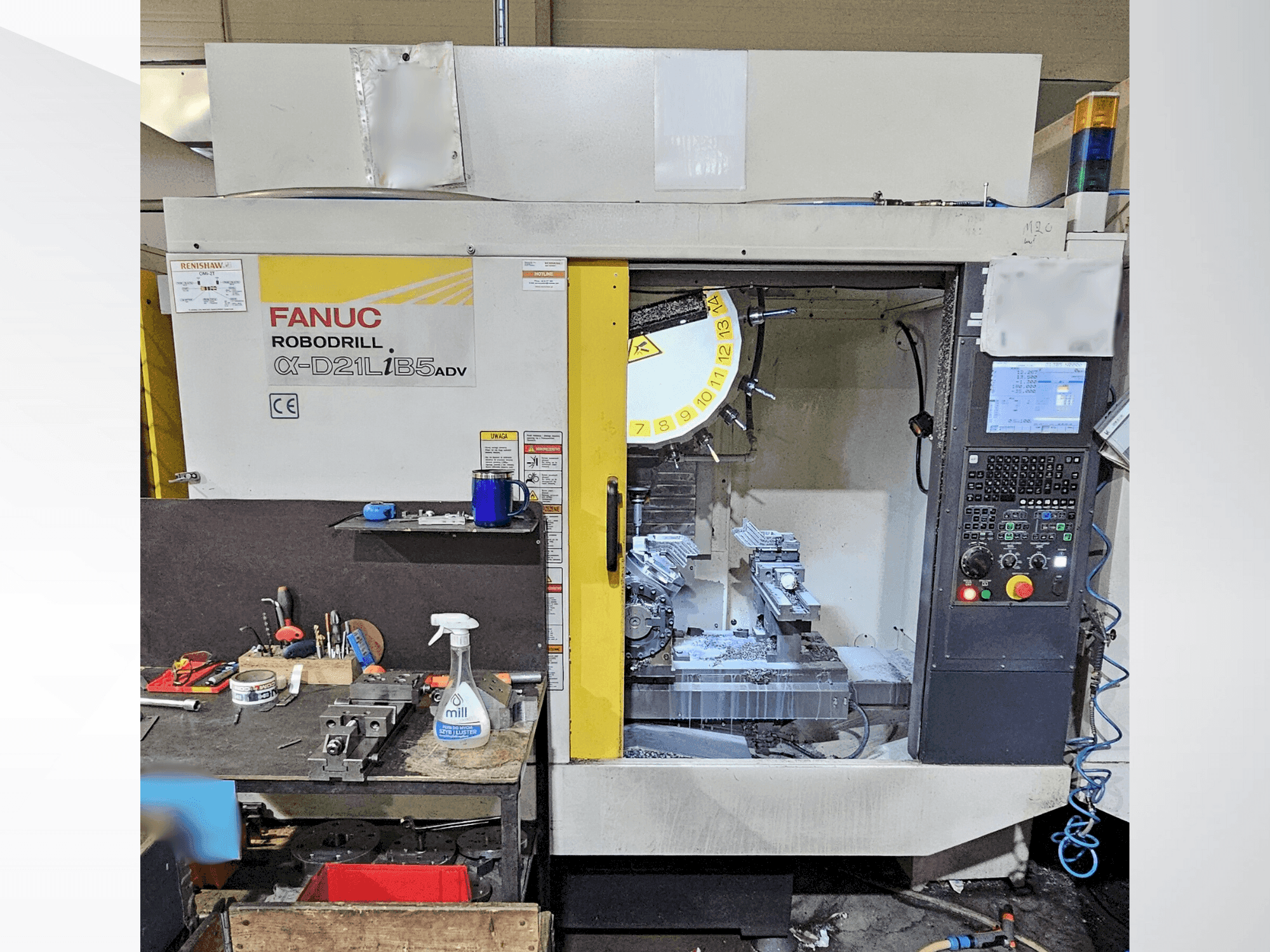 Front view of FANUC Robodrill α-D21LiB5ADV  machine