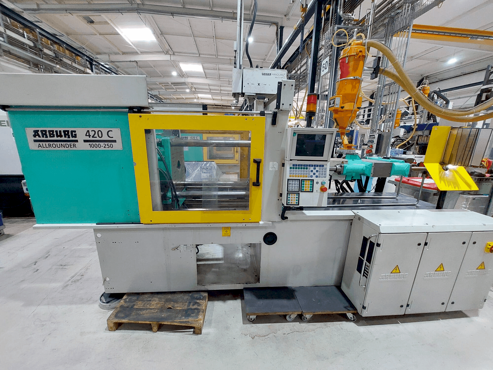 Front view of Arburg 420C-1000-250  machine