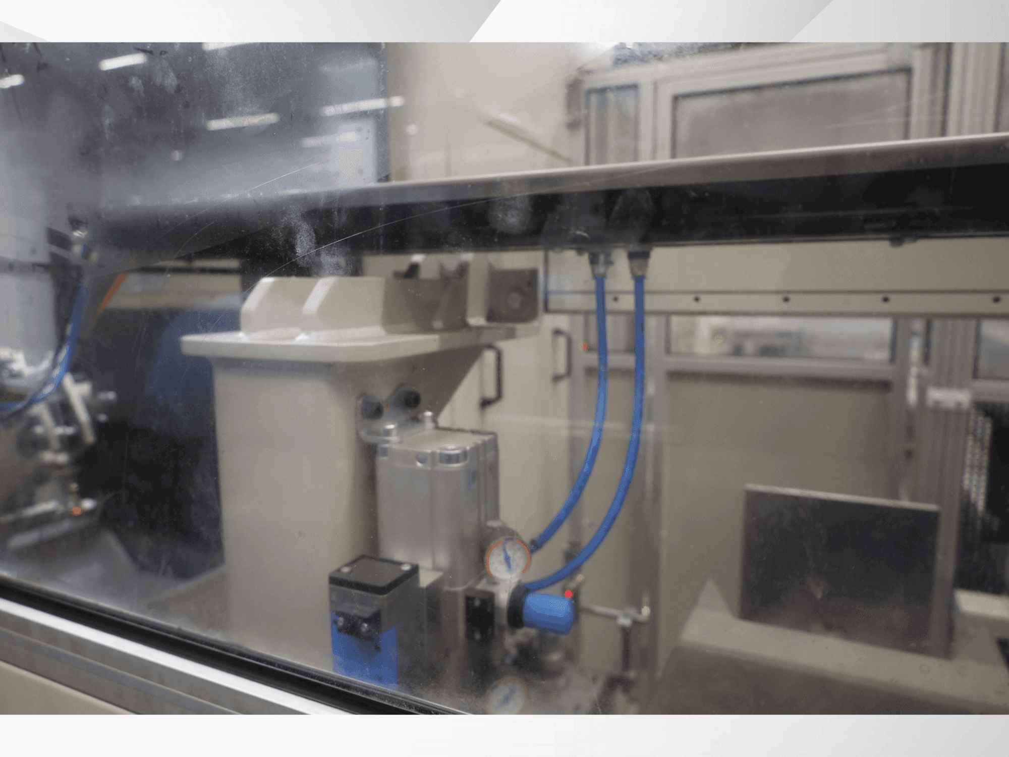 Front view of PROFILATOR DV370-HL-05  machine