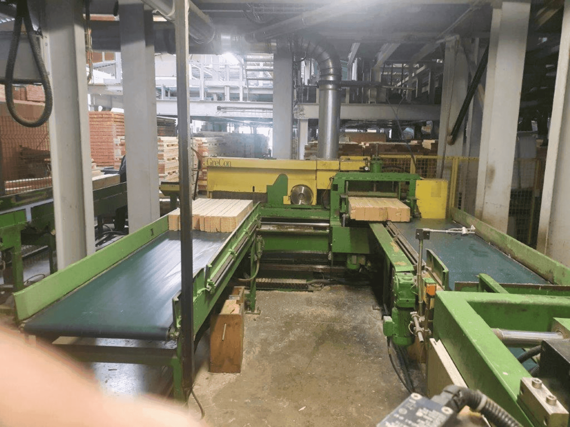 Front view of Grecon Dimter FDL-F 205/600/500  machine